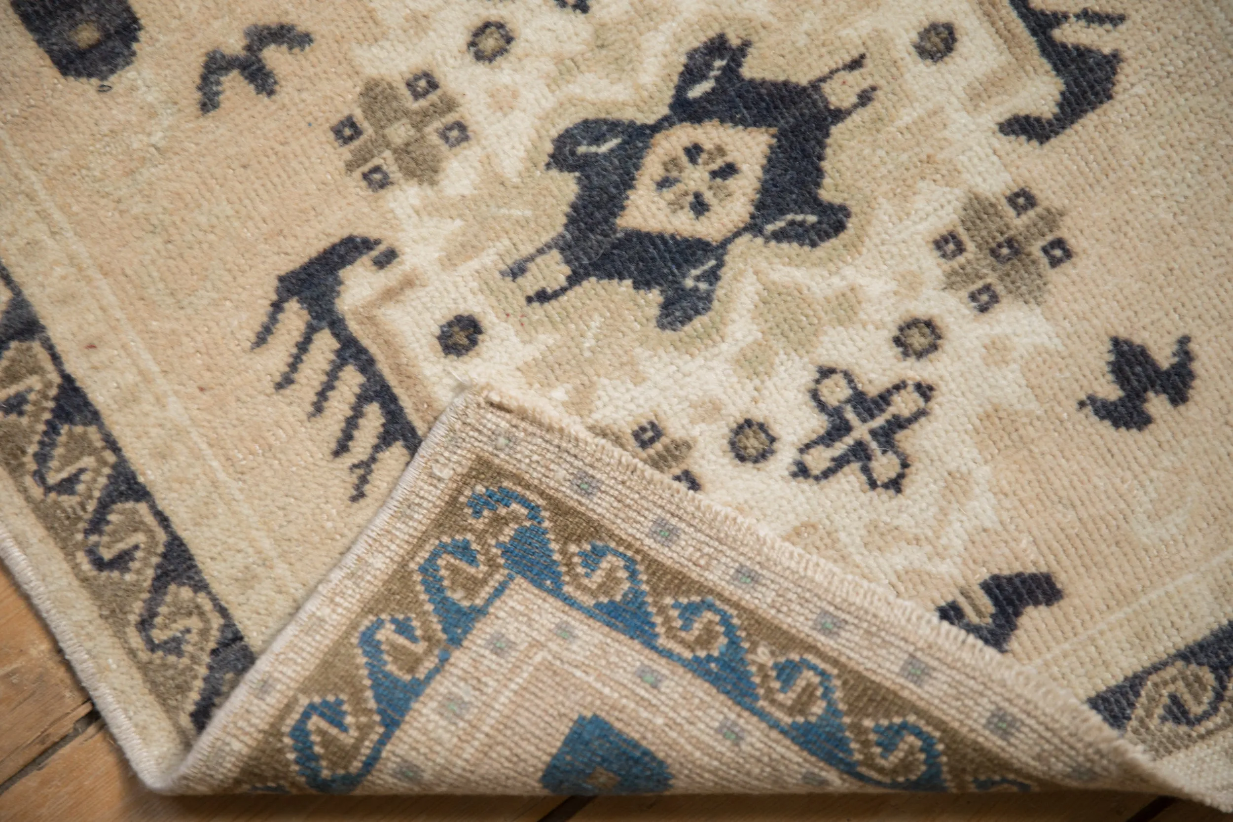 2x2 Vintage Distressed Oushak Square Rug Mat