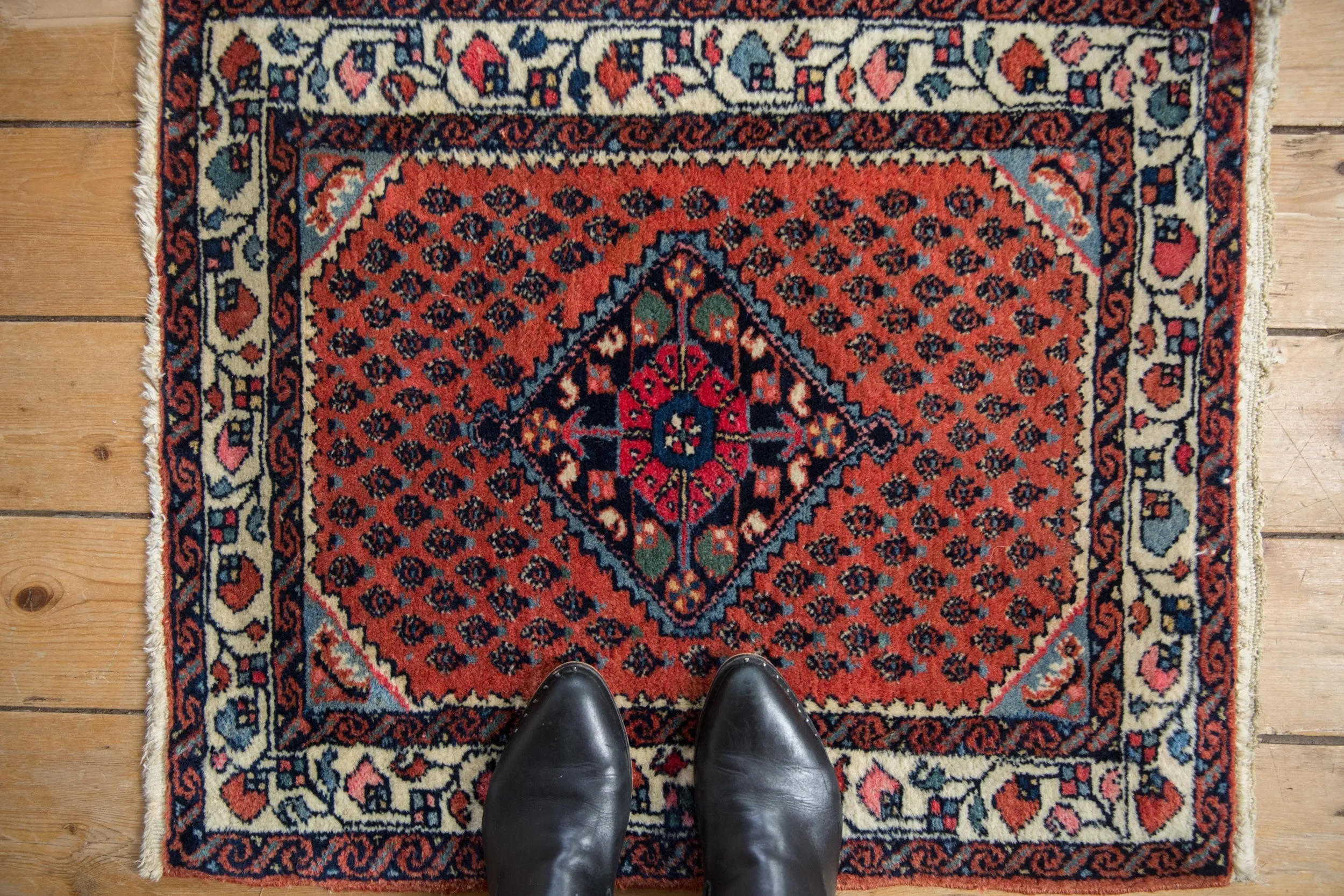 2x2.5 Vintage Engelas Square Rug Mat