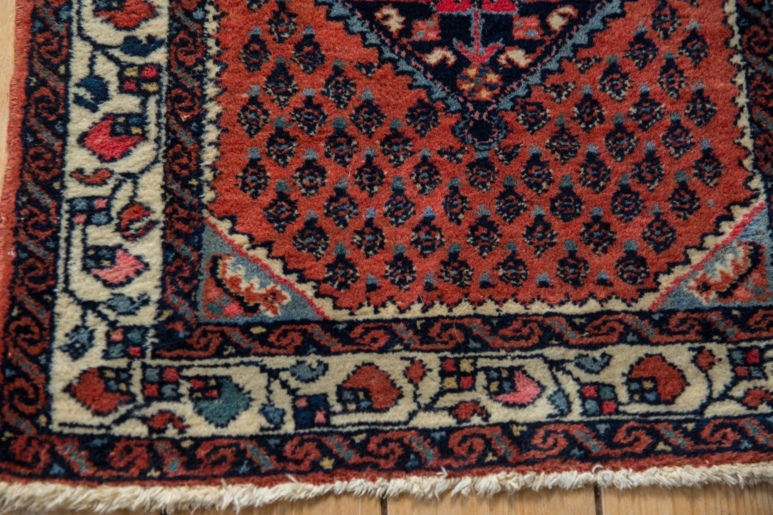 2x2.5 Vintage Engelas Square Rug Mat