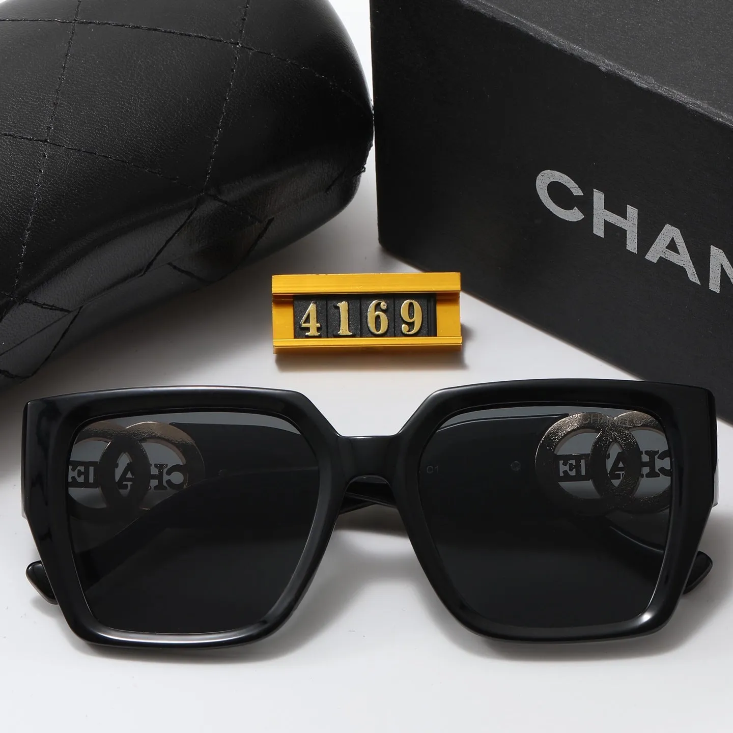 4 Colors Large Delicate Sunglasses