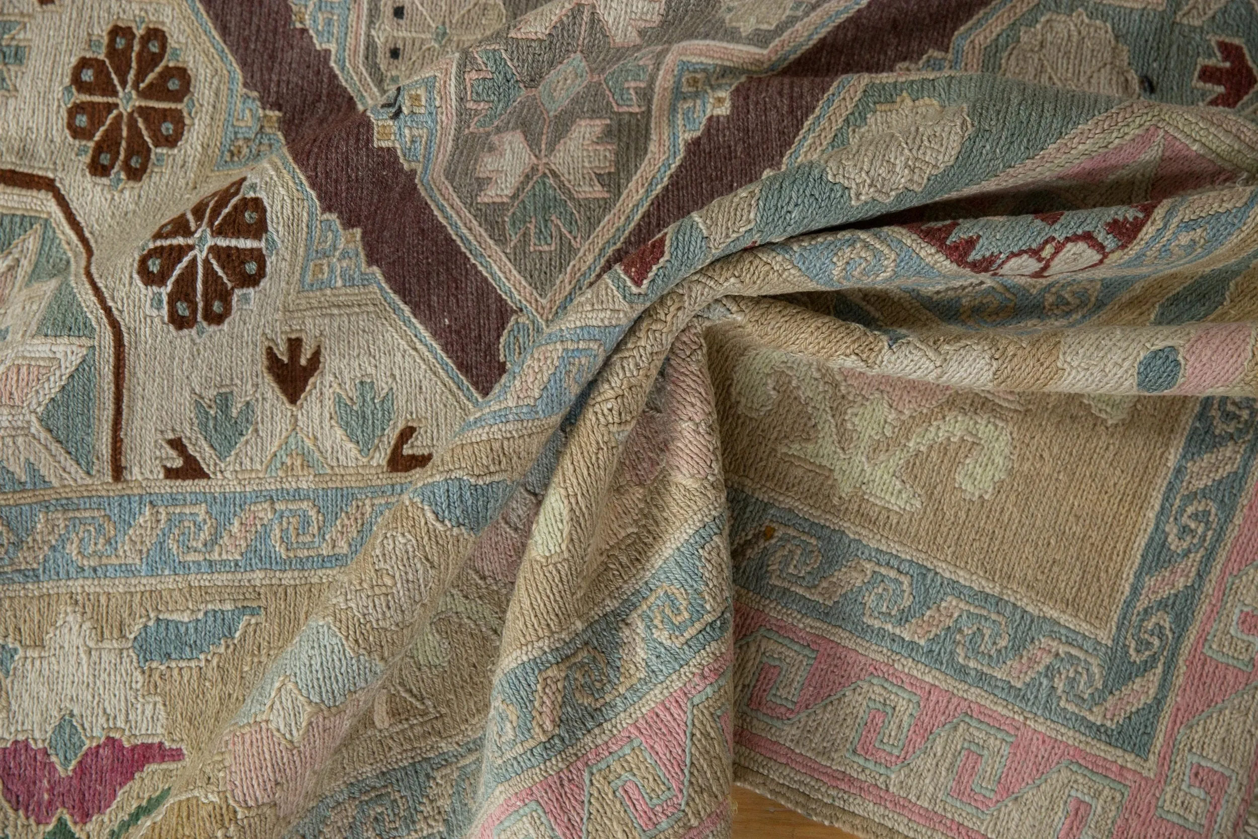 6.5x11.5 Vintage Distressed Turkish Soumac Design Carpet