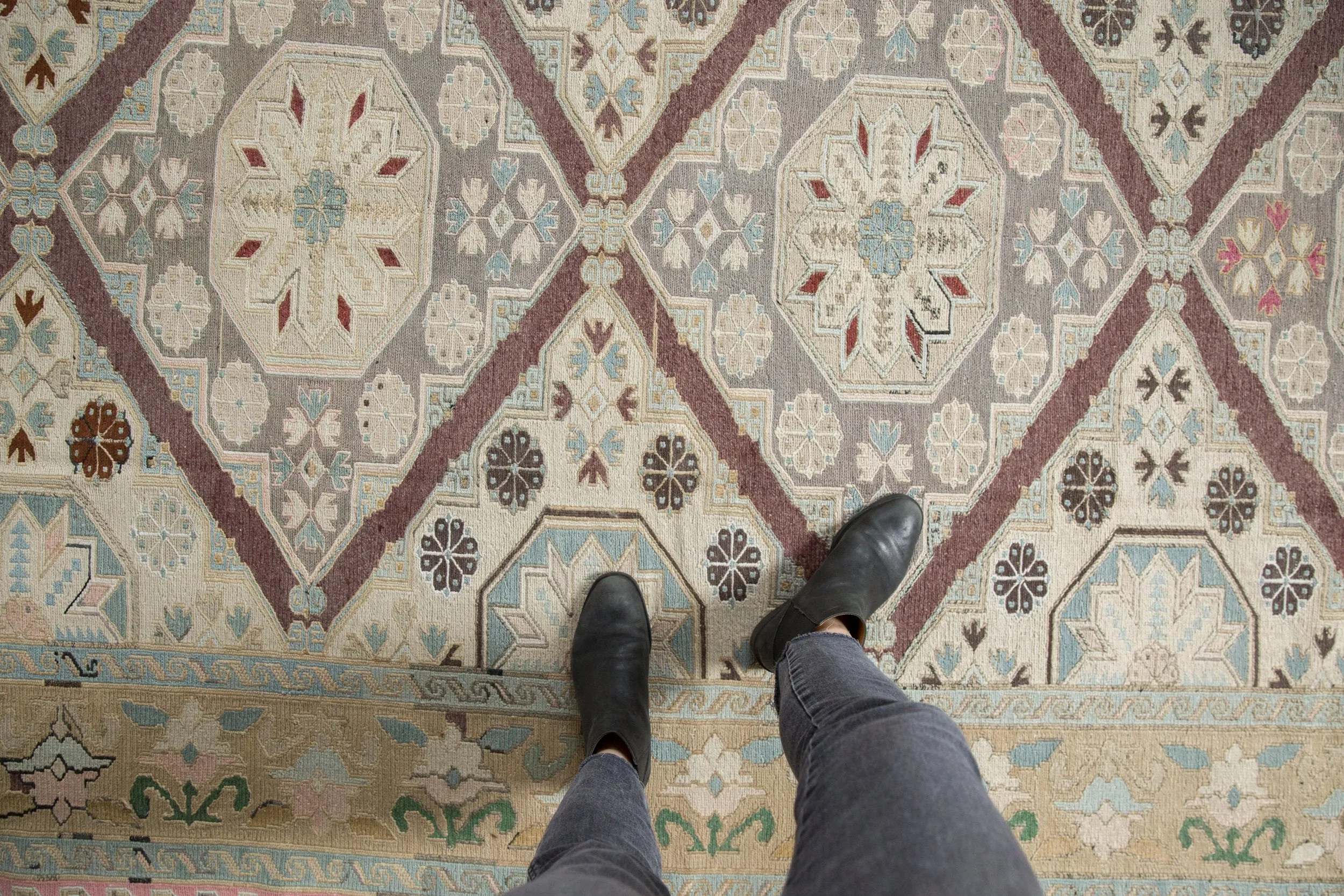 6.5x11.5 Vintage Distressed Turkish Soumac Design Carpet