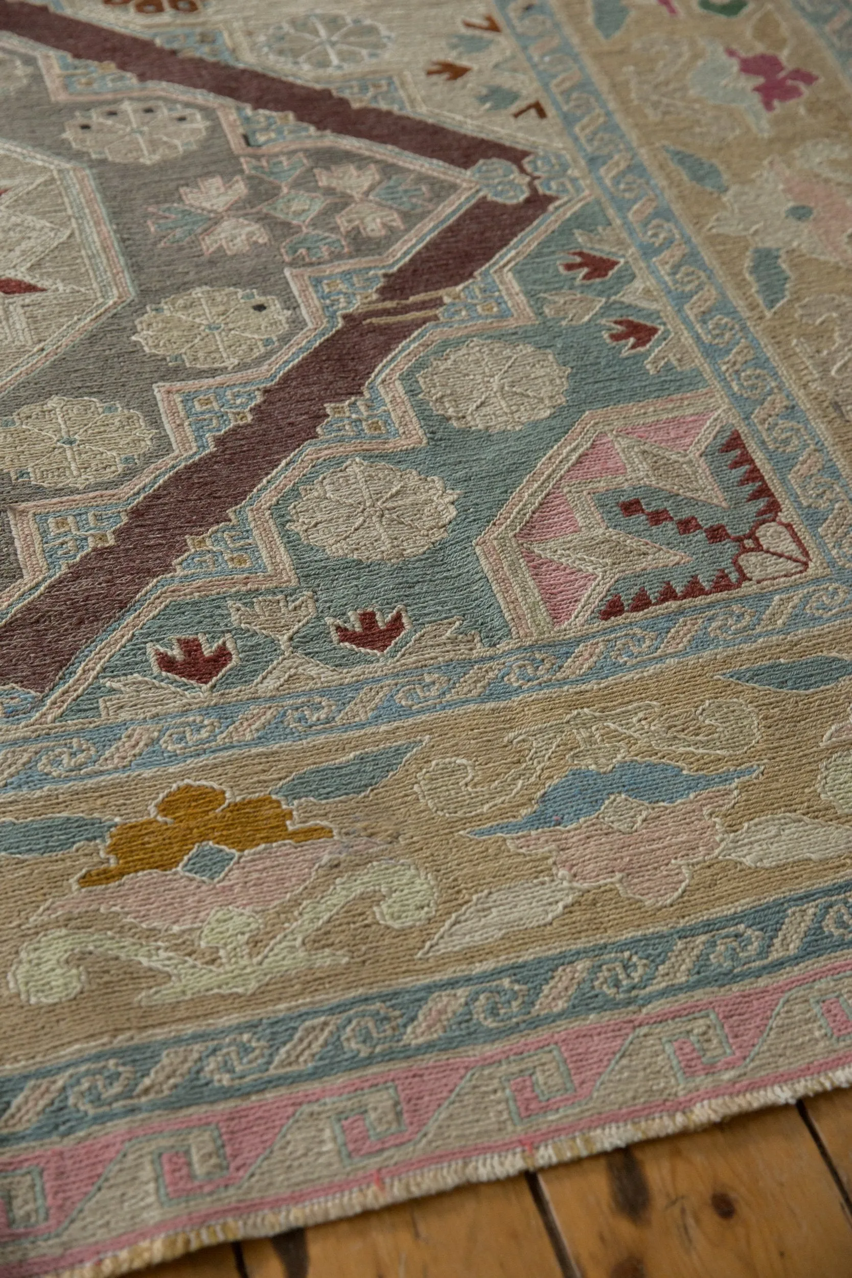 6.5x11.5 Vintage Distressed Turkish Soumac Design Carpet