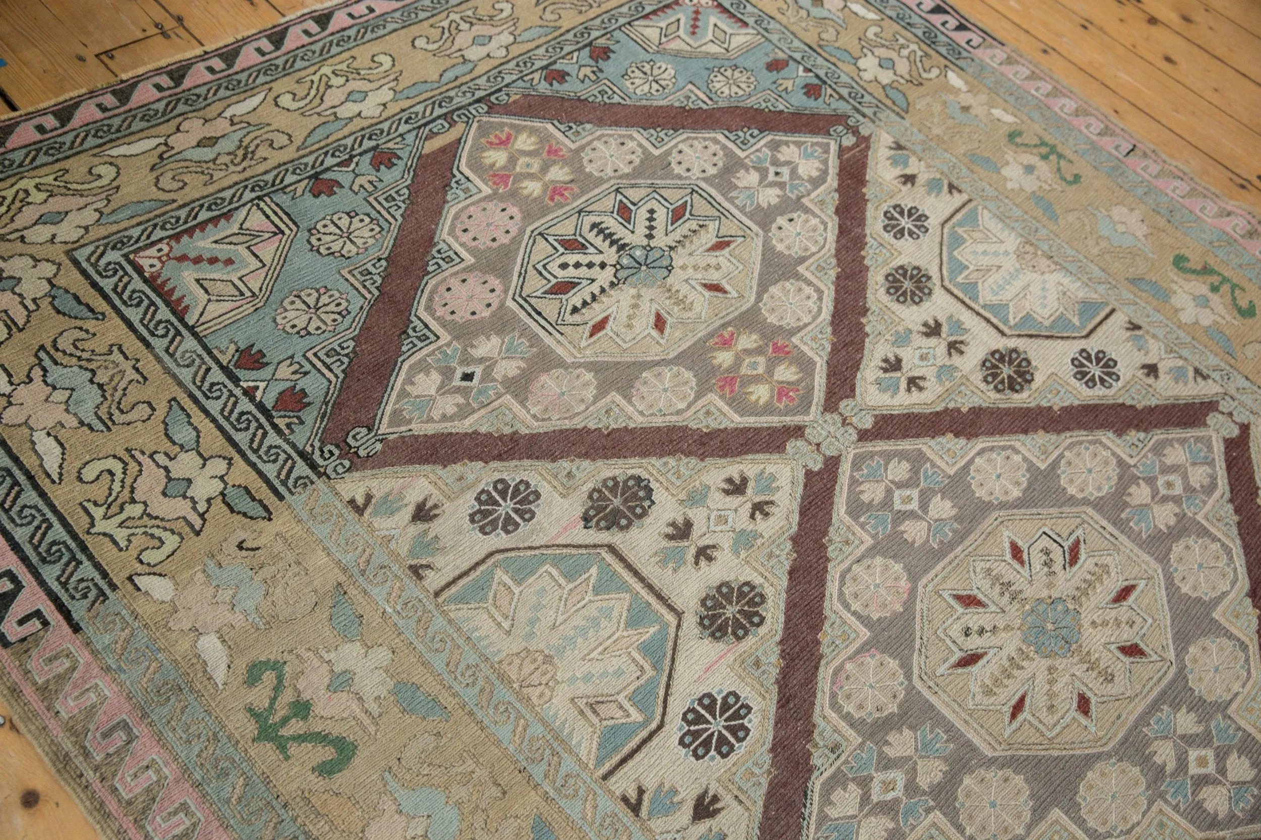 6.5x11.5 Vintage Distressed Turkish Soumac Design Carpet