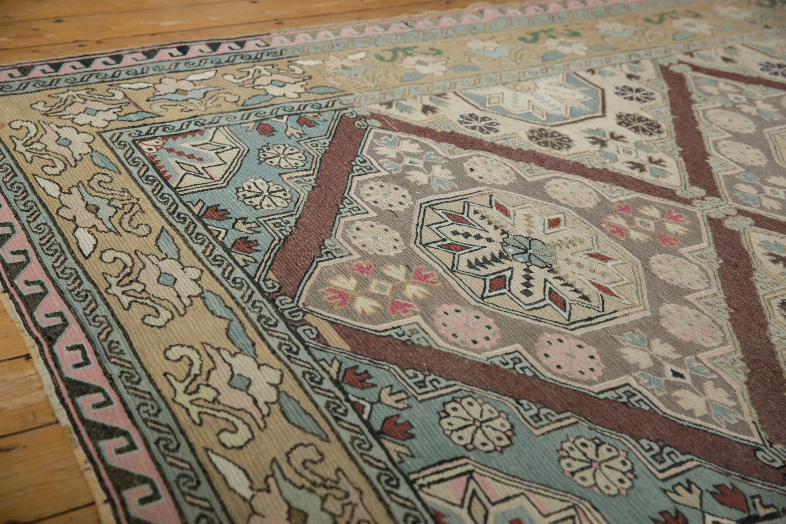 6.5x11.5 Vintage Distressed Turkish Soumac Design Carpet