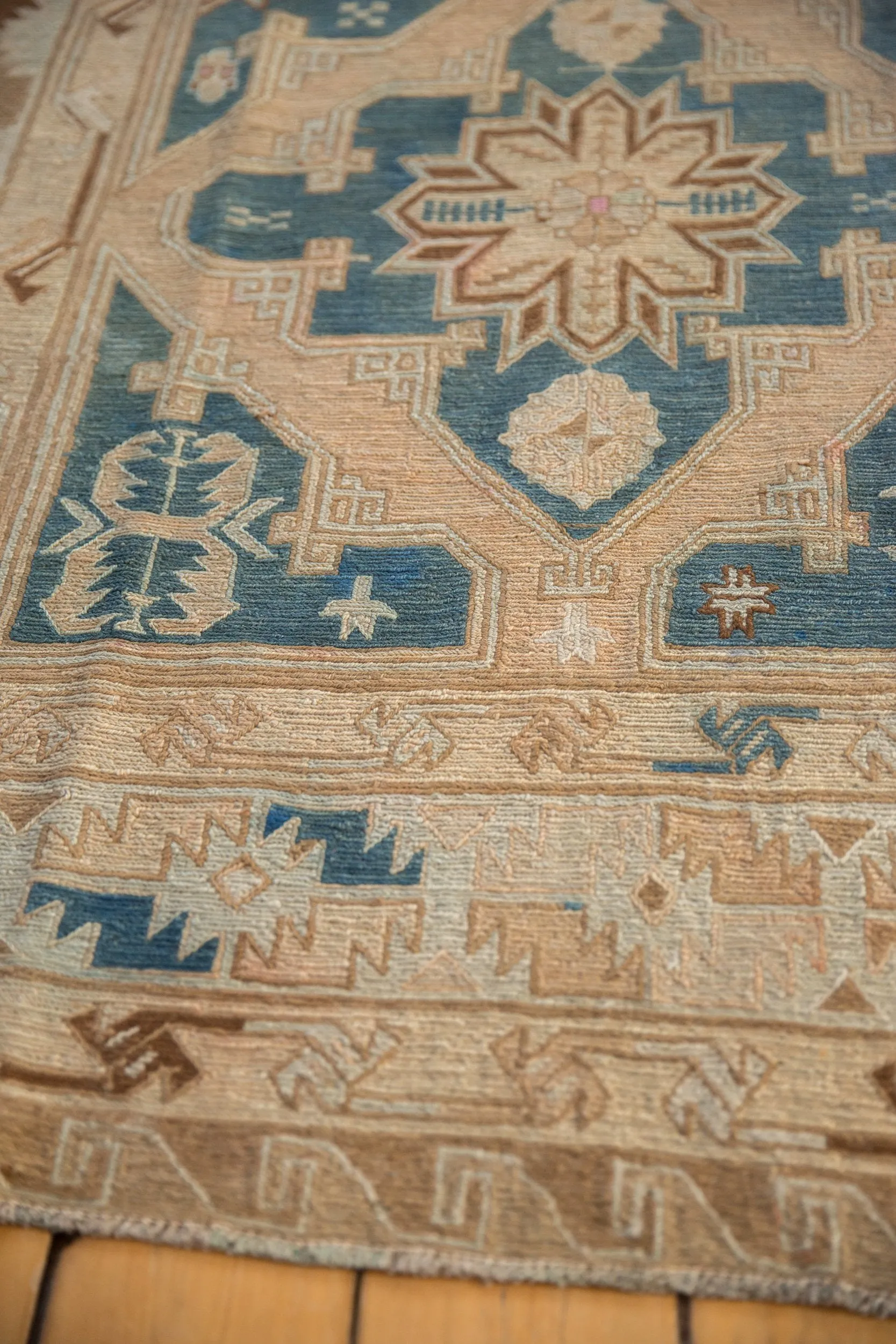 6.5x12 Vintage Distressed Soumac Carpet