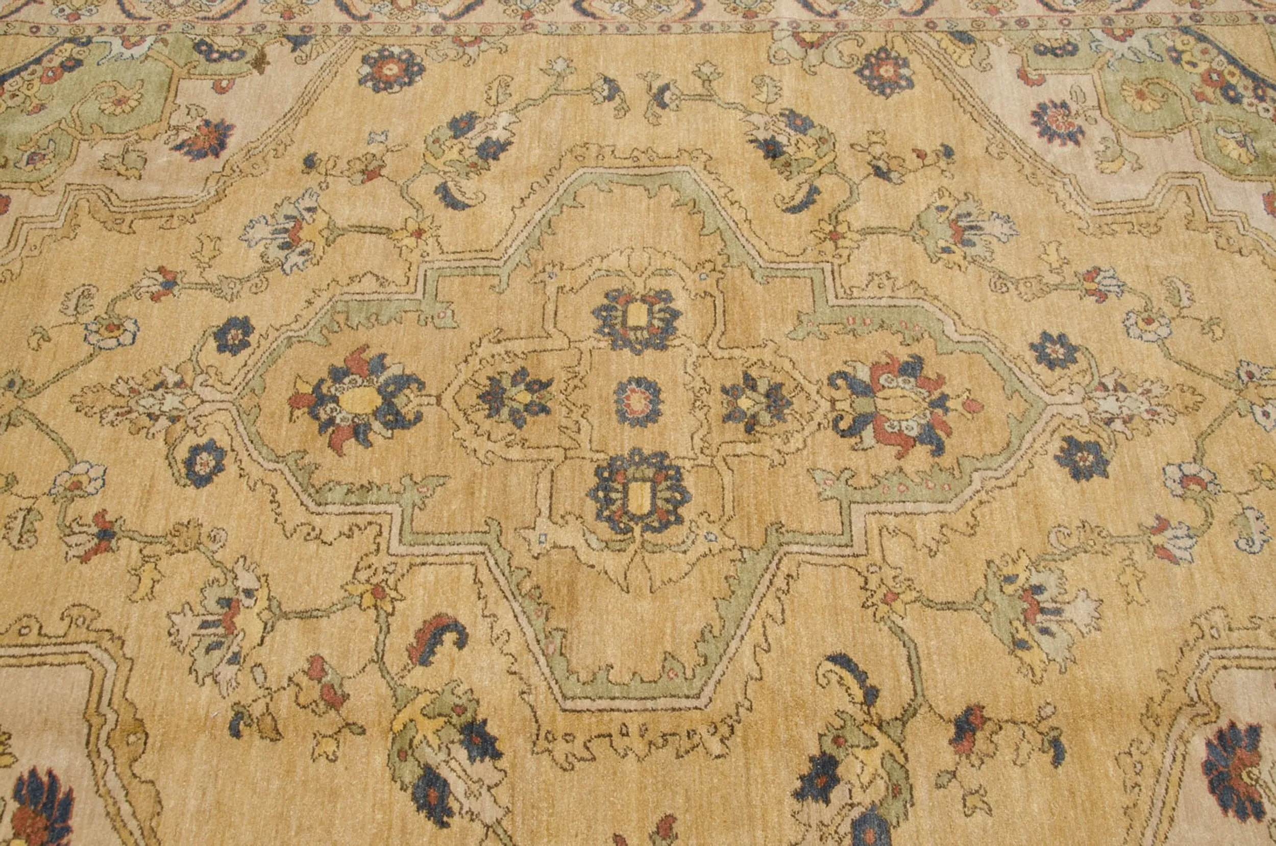 8x10 Vintage Armenian Heriz Design Carpet