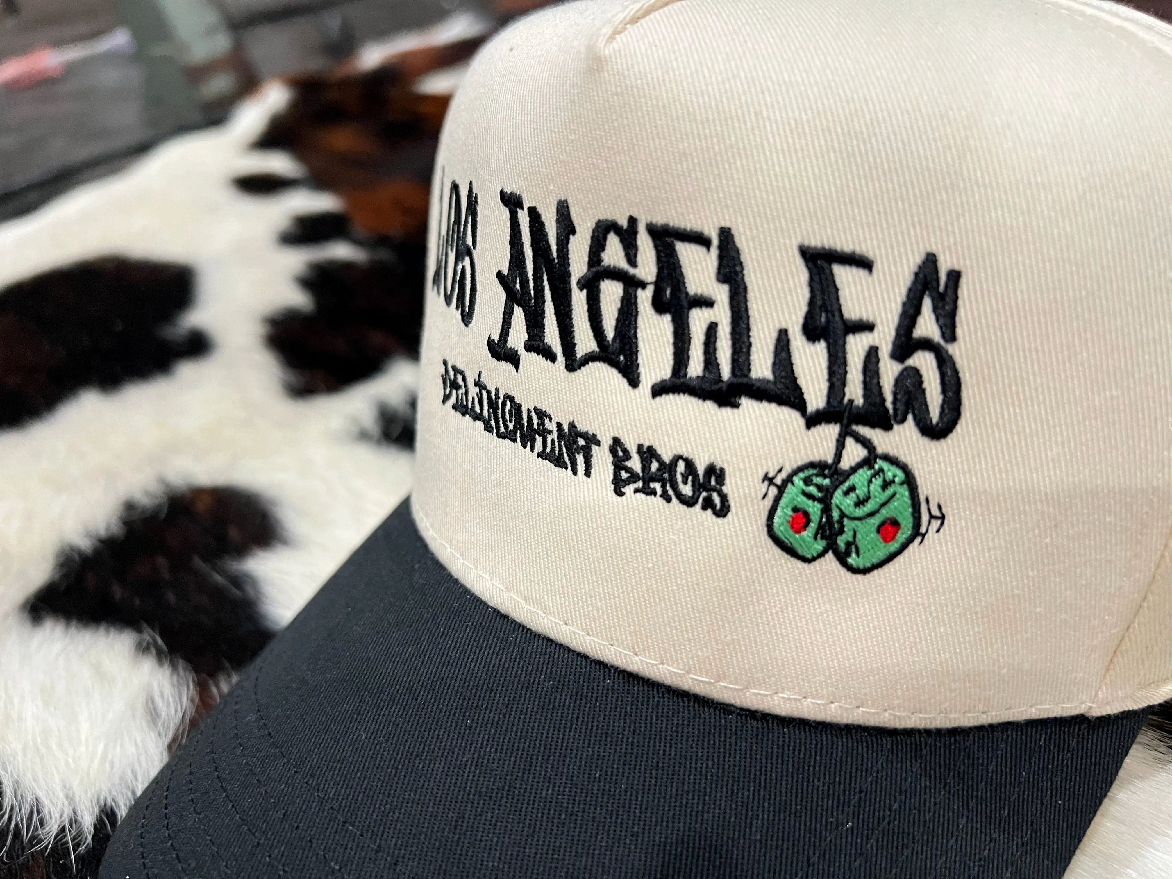 90's Baby 5 Panel Snapback Cap in Natural/Black