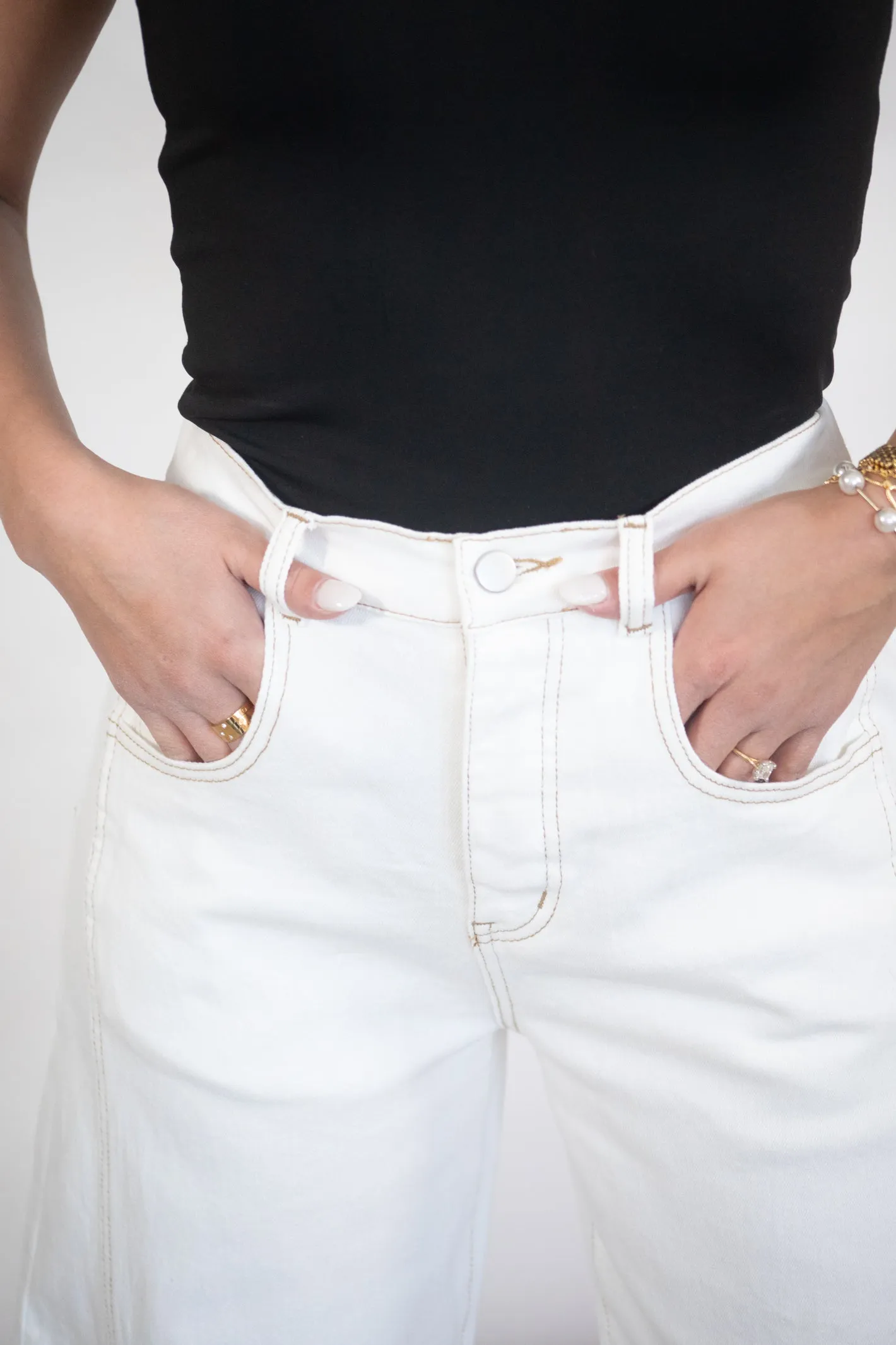 Aspen White Barrel Jeans