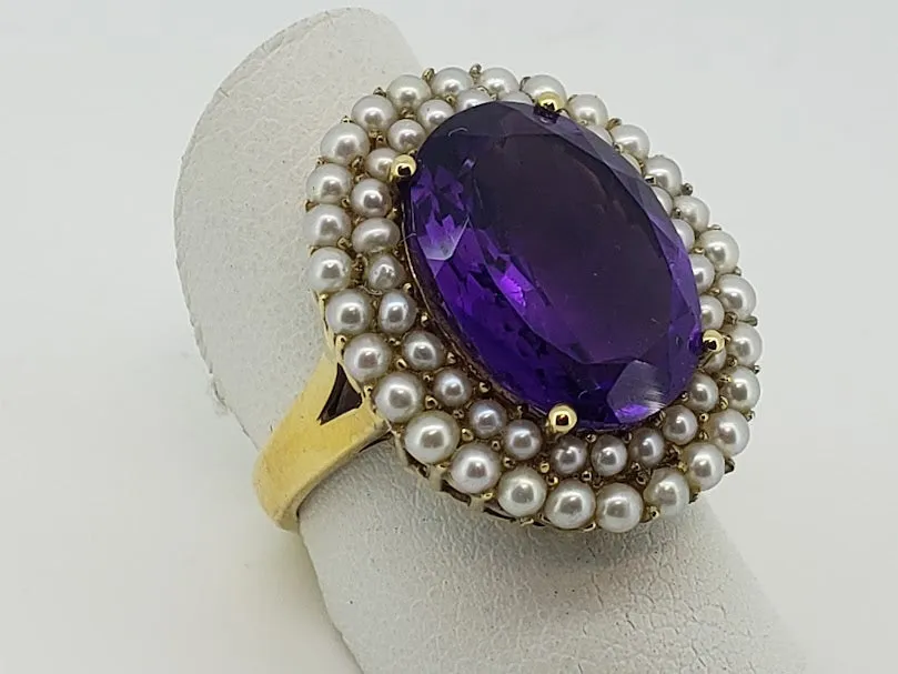 Classic Amethyst and Pearl Ring - Estate 14kt