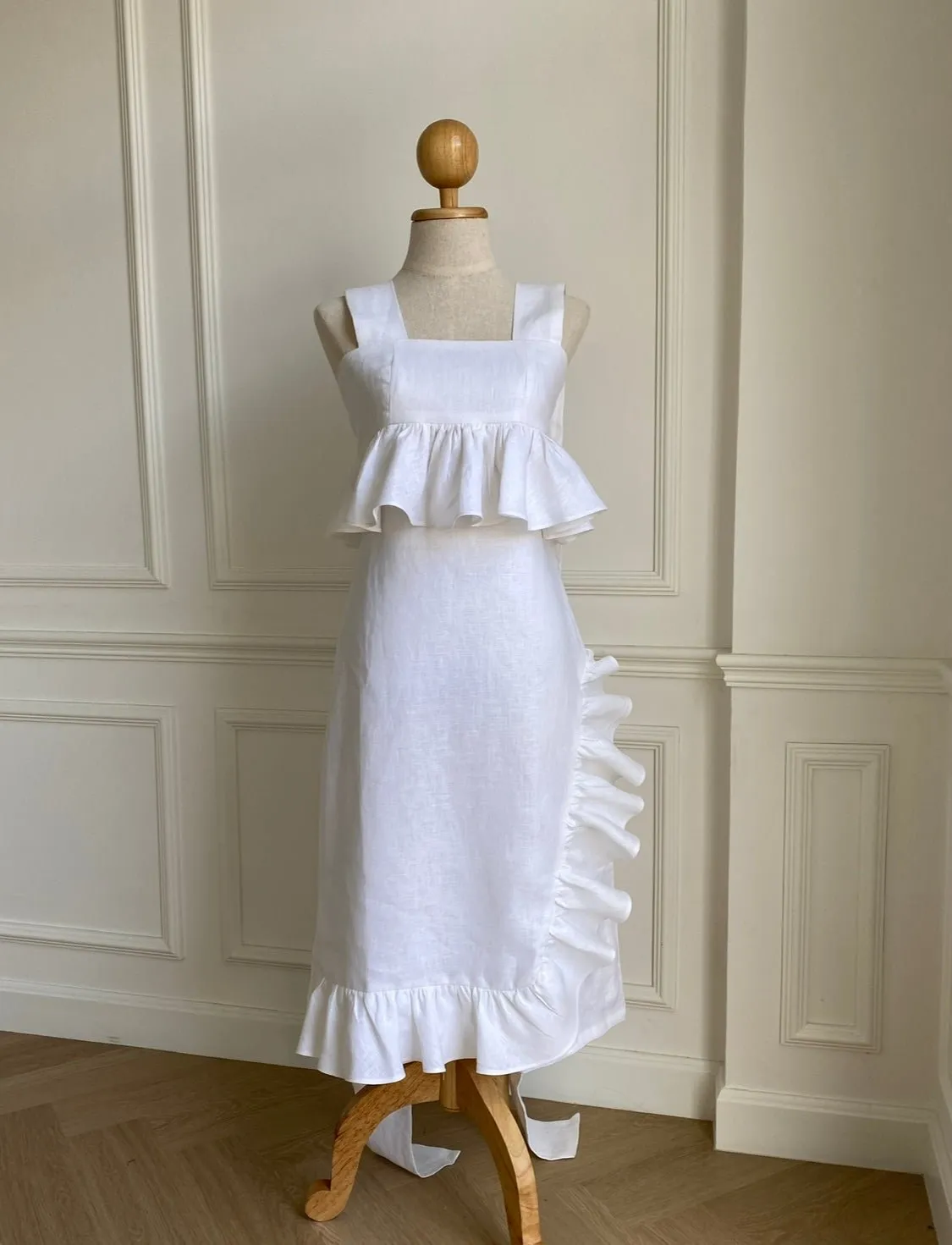 DELICATE DAYDREAM MIDI SKIRT