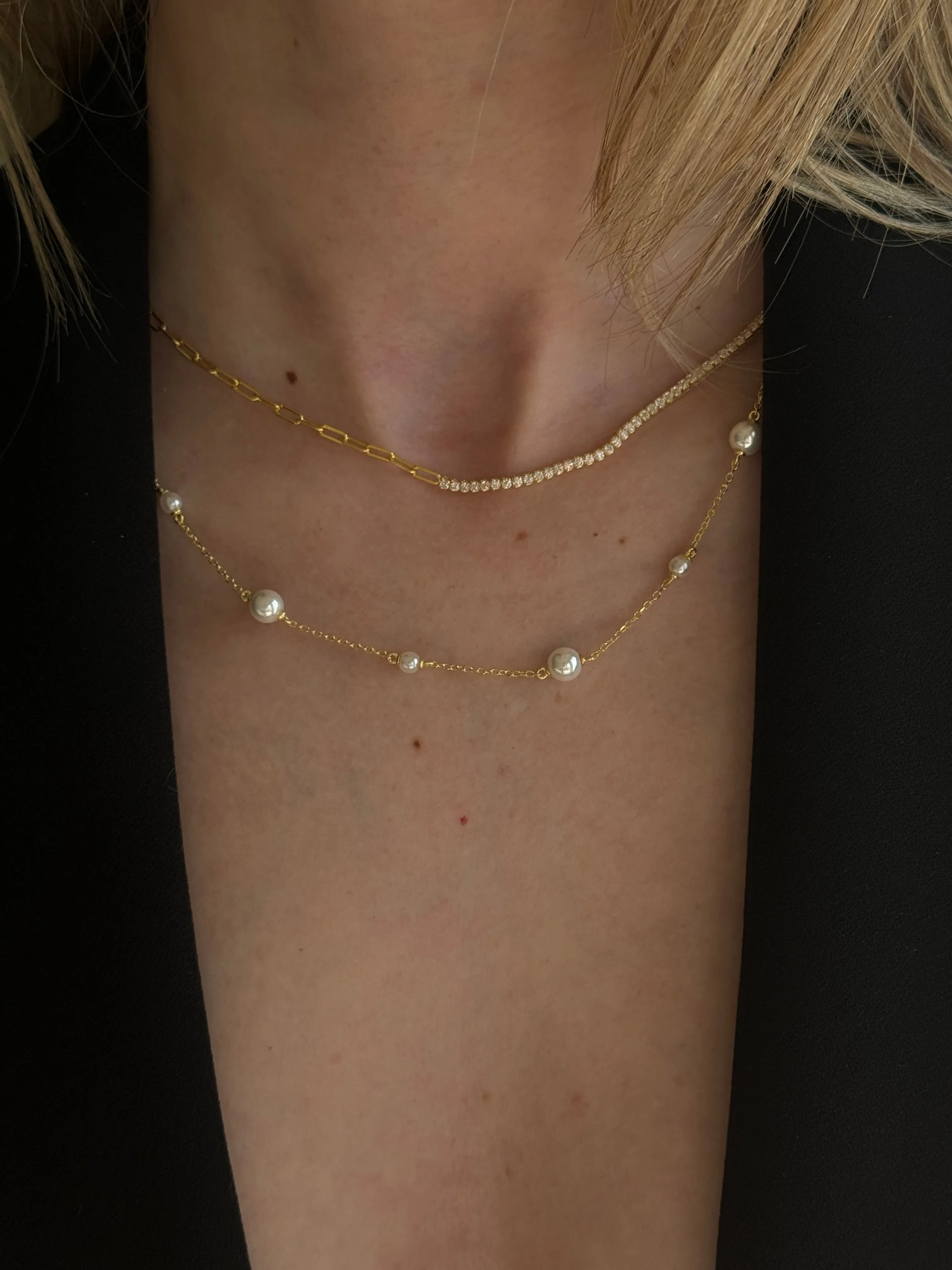Delicate Pearl Gold Necklace