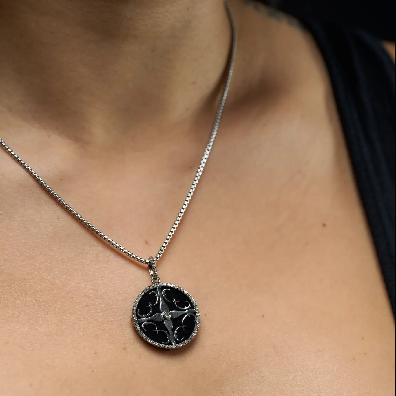 Diamond Onyx Cali Amulet - Silver