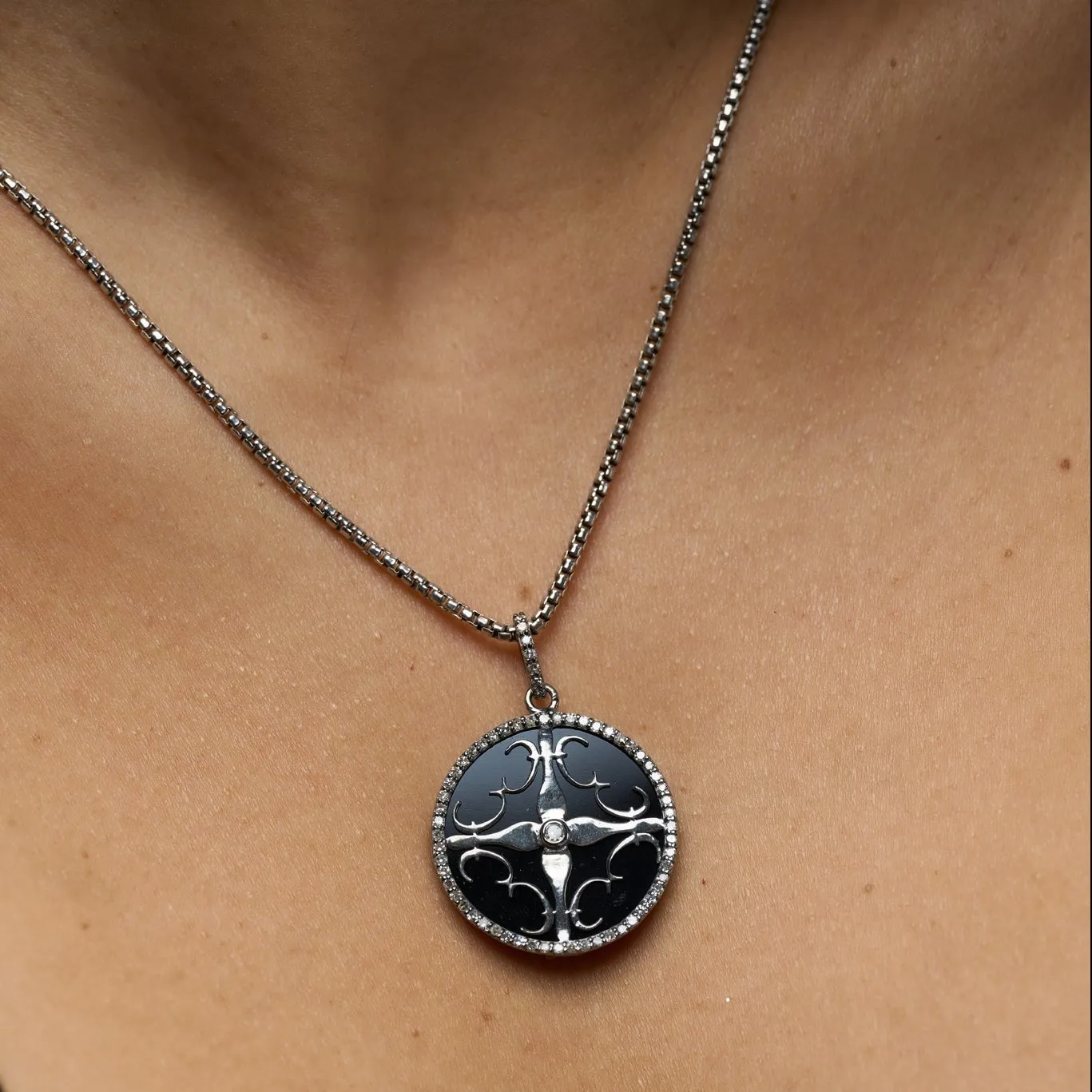 Diamond Onyx Cali Amulet - Silver