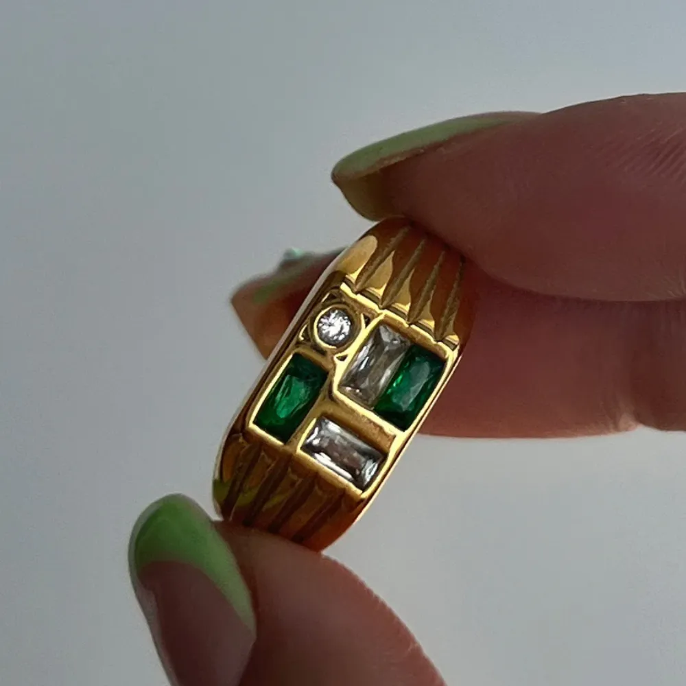 FINN GOLD GEOMETRIC RING