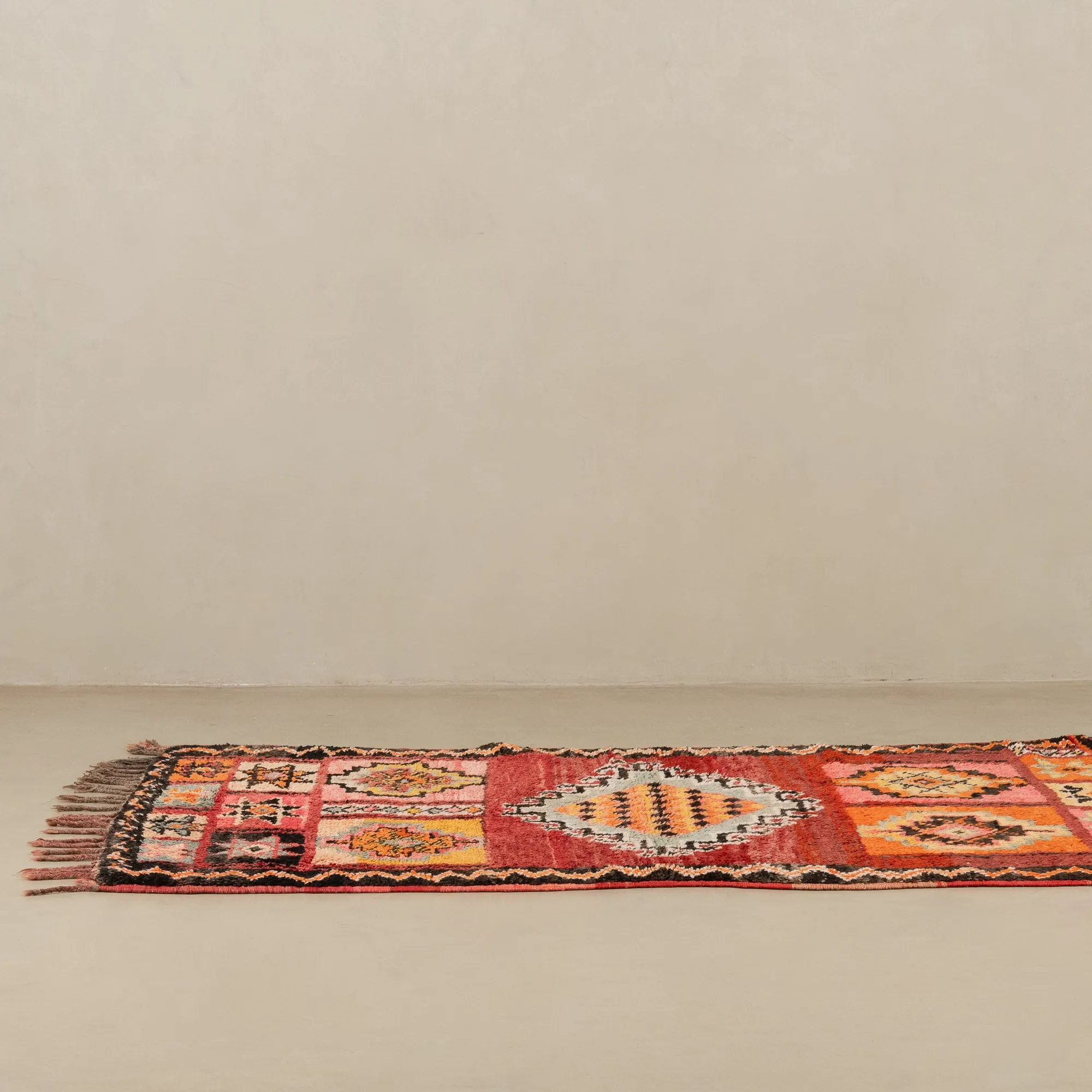 Hassania - vintage boujad rug