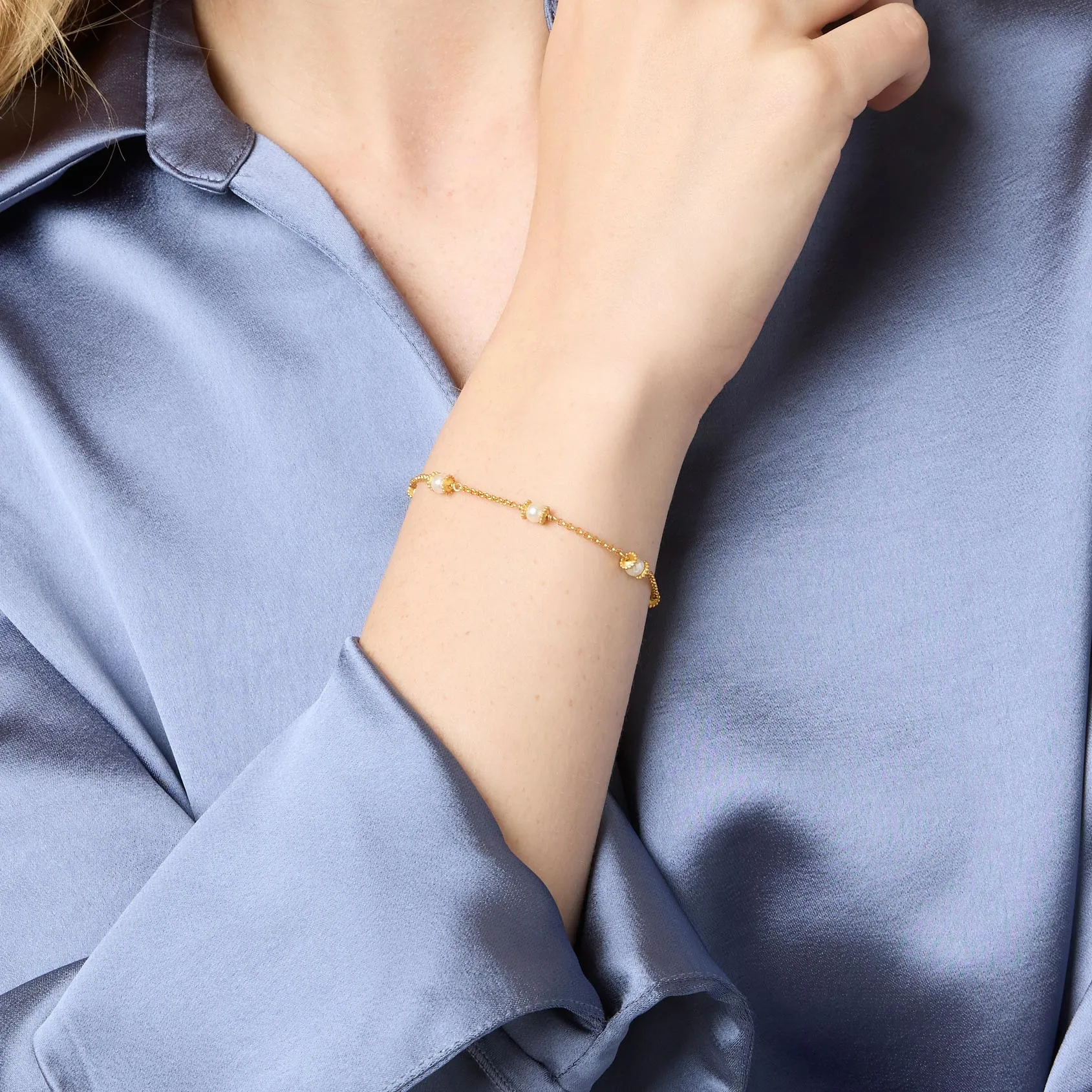 Hydra Pearl Delicate Bracelet