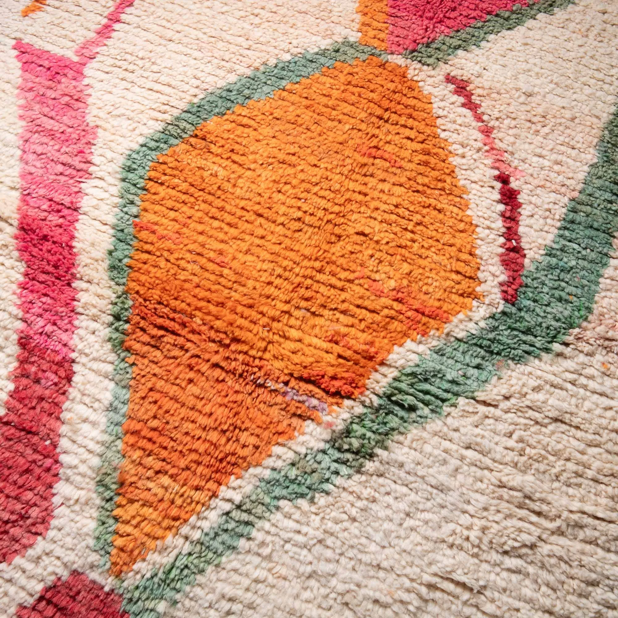 Iassu - vintage boujad rug