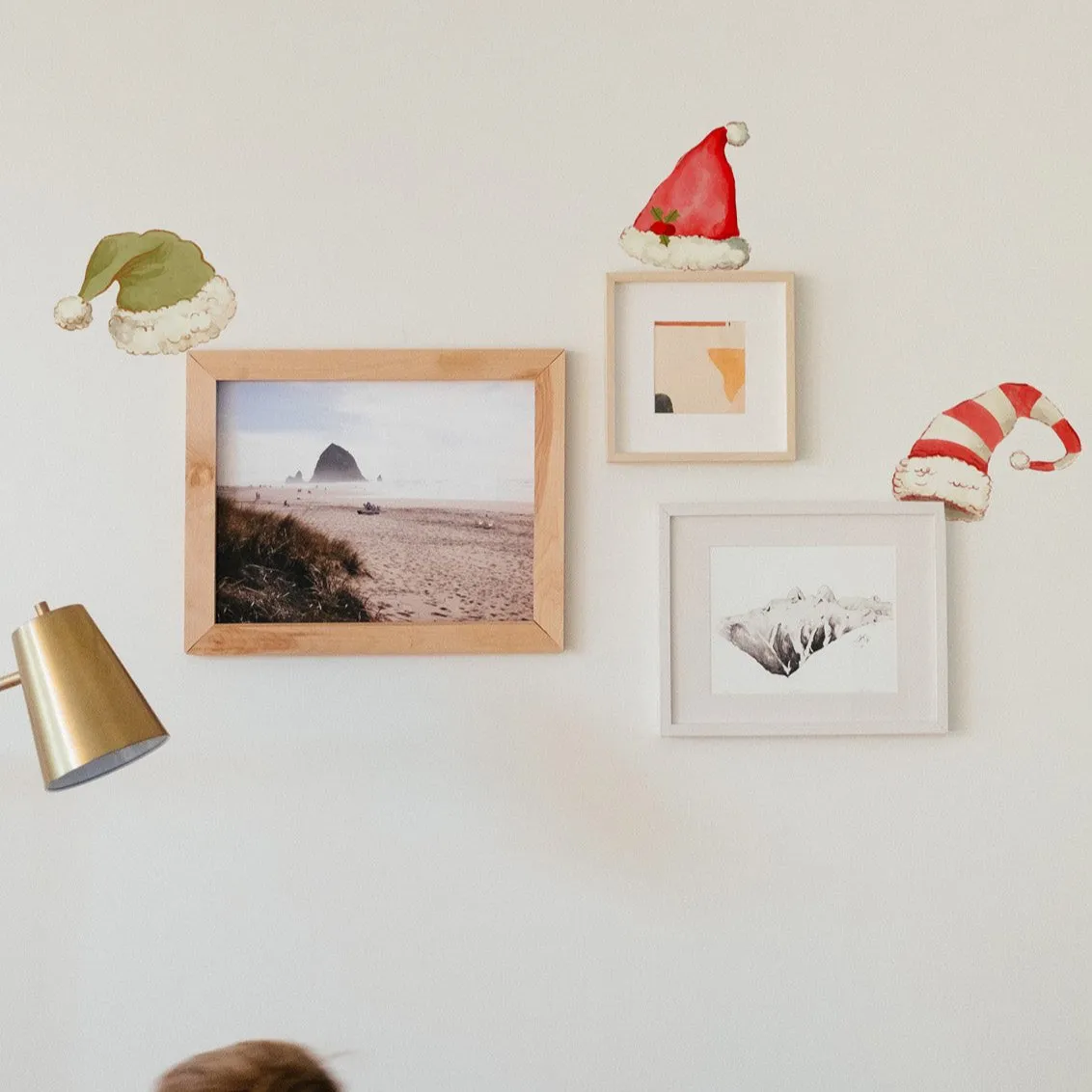 Joanie & Jeanie - Set of 4 Santa Hat's Wall Sticker