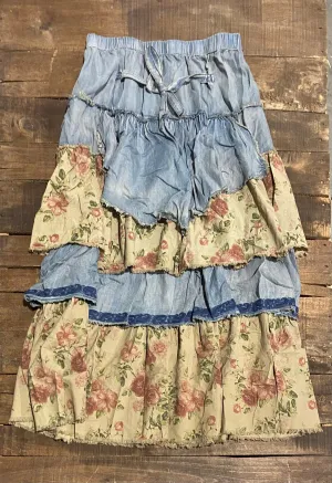 Keep Me True Skirt Denim & Roses