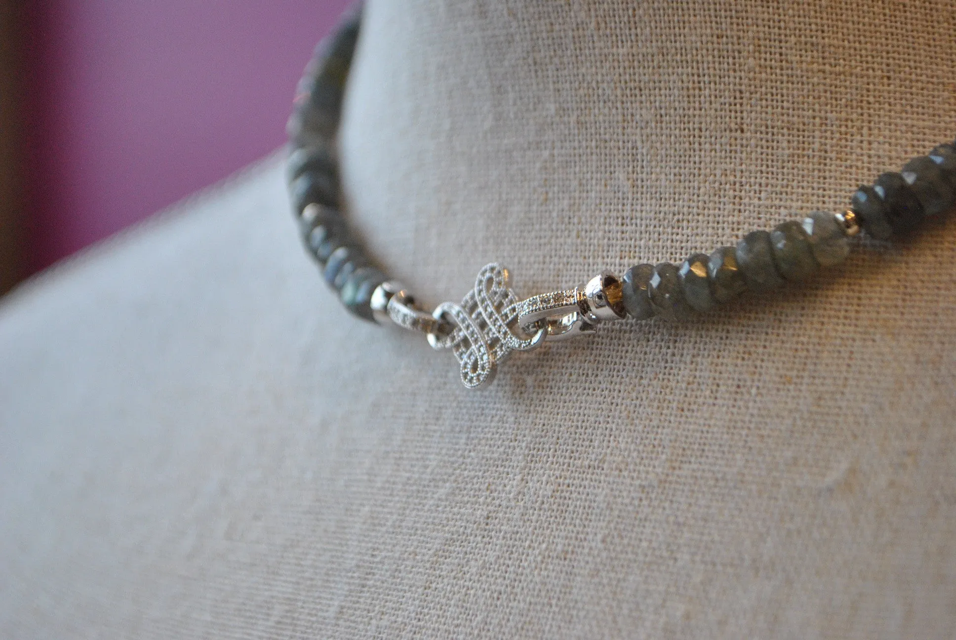 LABRADORITE DELICATE NECKLACE