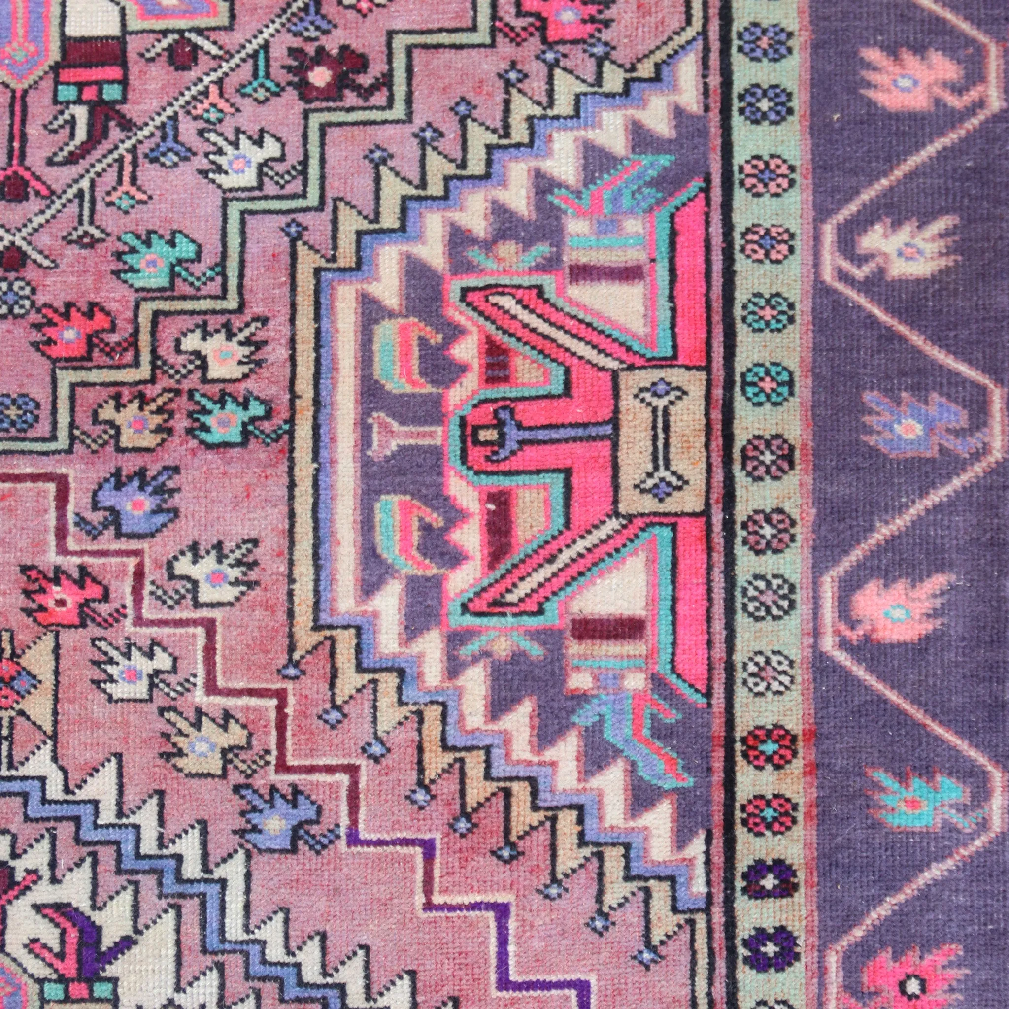 MA34 Handwoven Vintage Rug 4’4x9’11