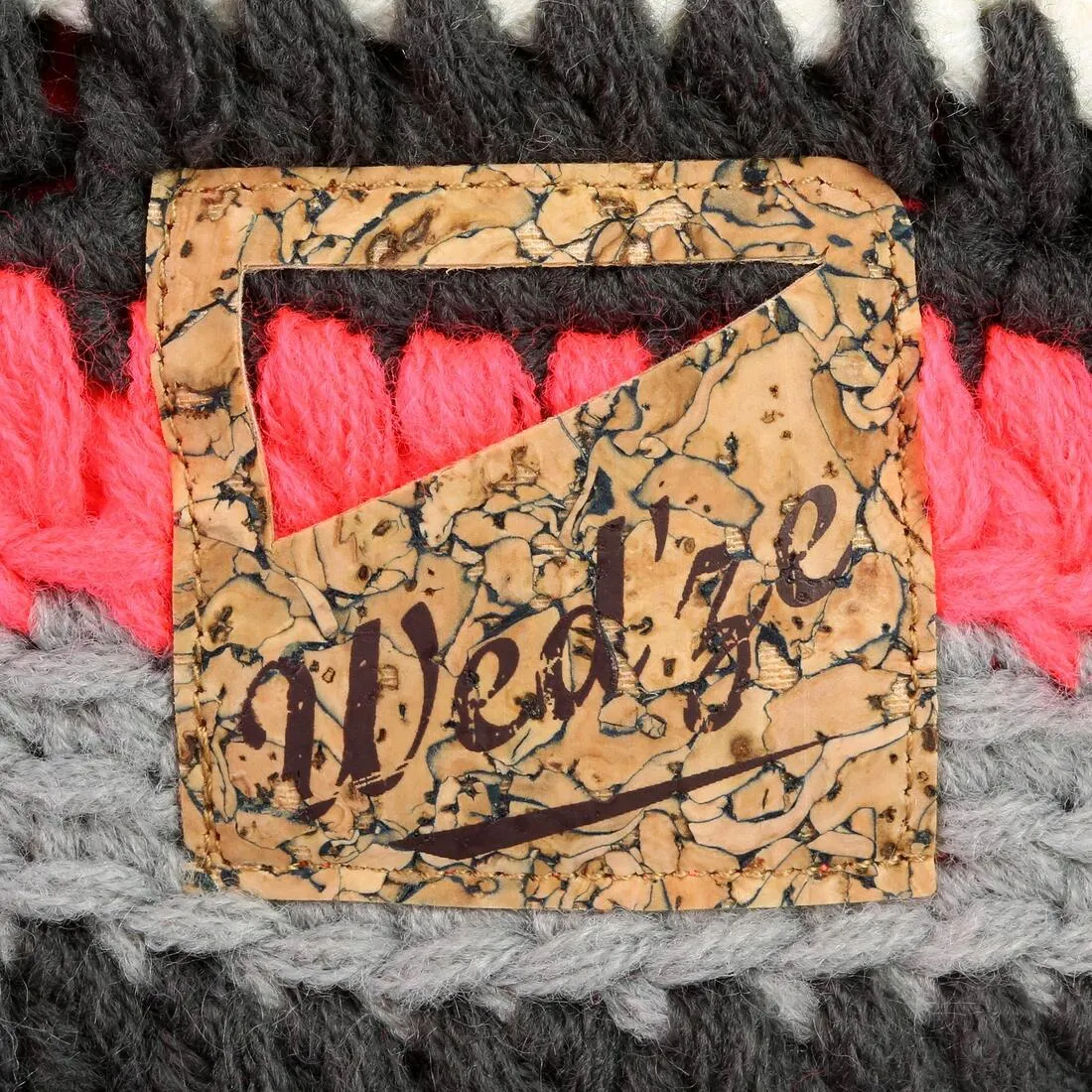 Mixyarn Ski Hat - Neon Pink Beige