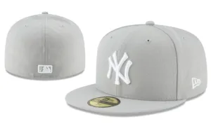 New York Yankees MLB Fitted Cap – Sleek Gray with White Logo