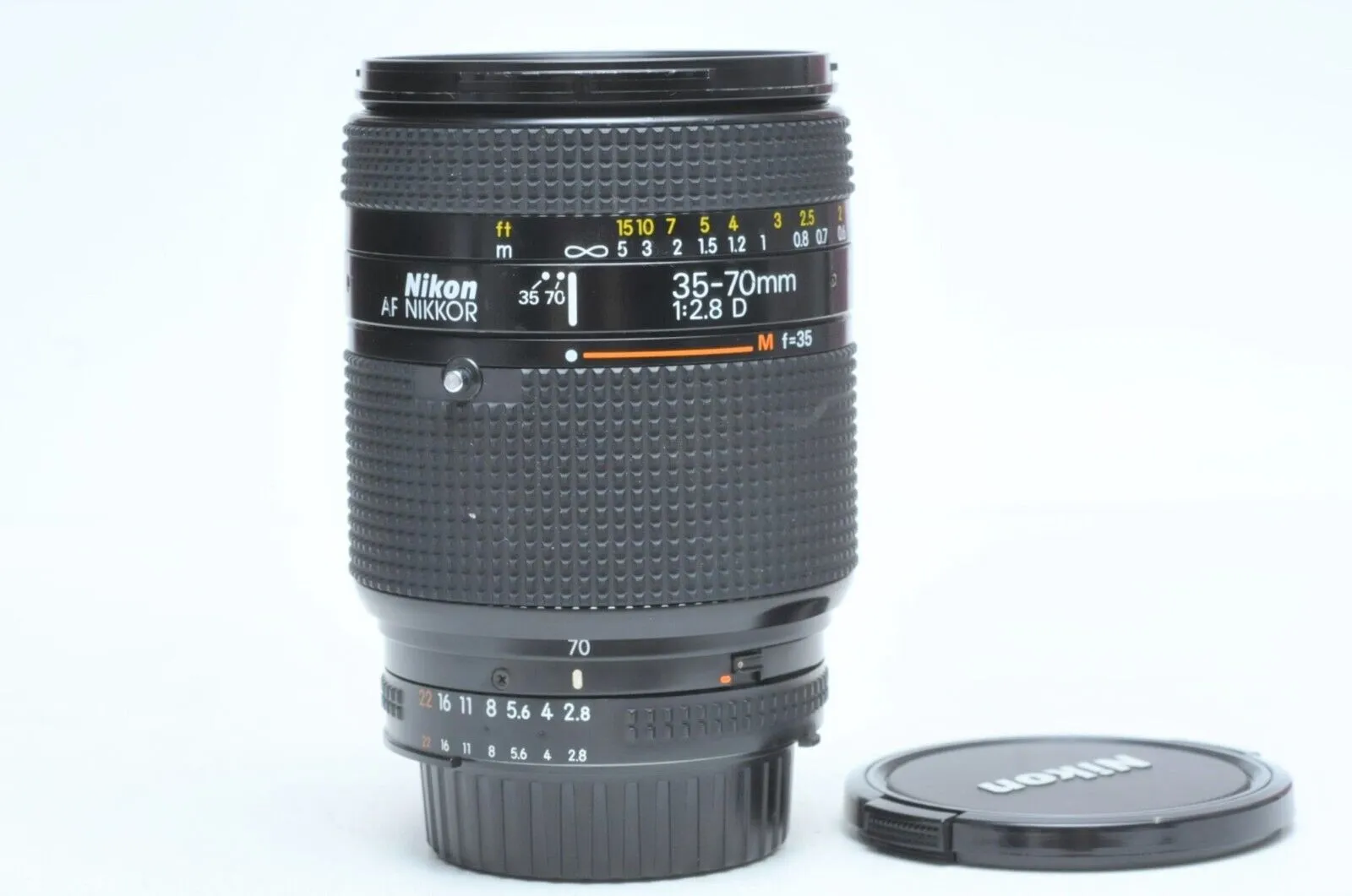 Nikon 35-70mm f/2.8 AF Autofocus Wide Angle-Telephoto Zoom lens - Used