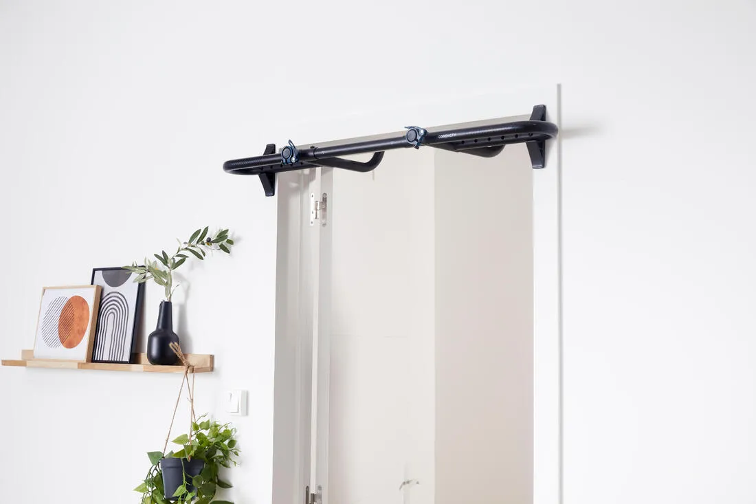 No-Screw Doorway Weight Training Pull-Up Bar