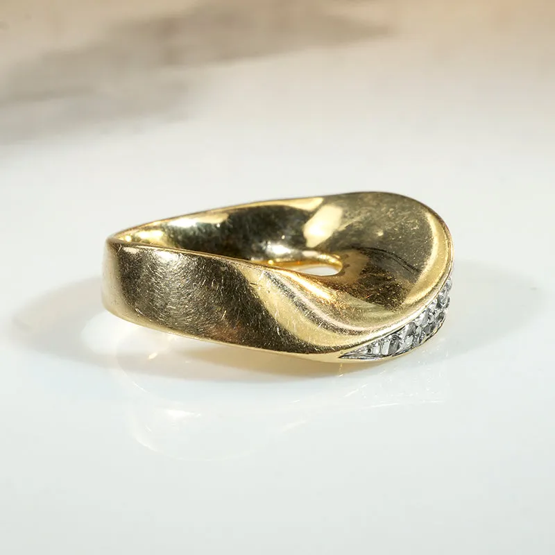 Playful Modernist Twist Band with Diamond Pavé