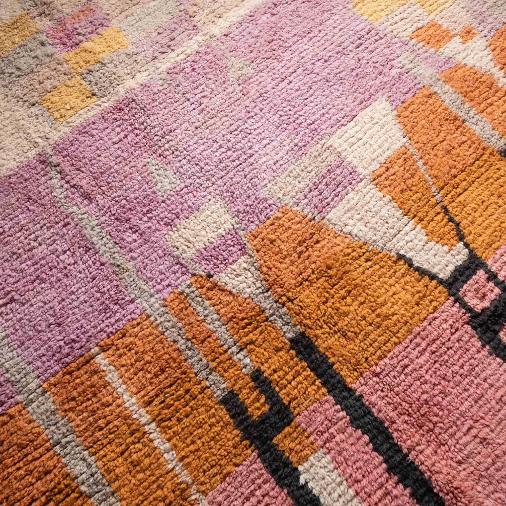 Sokara - vintage boujad rug