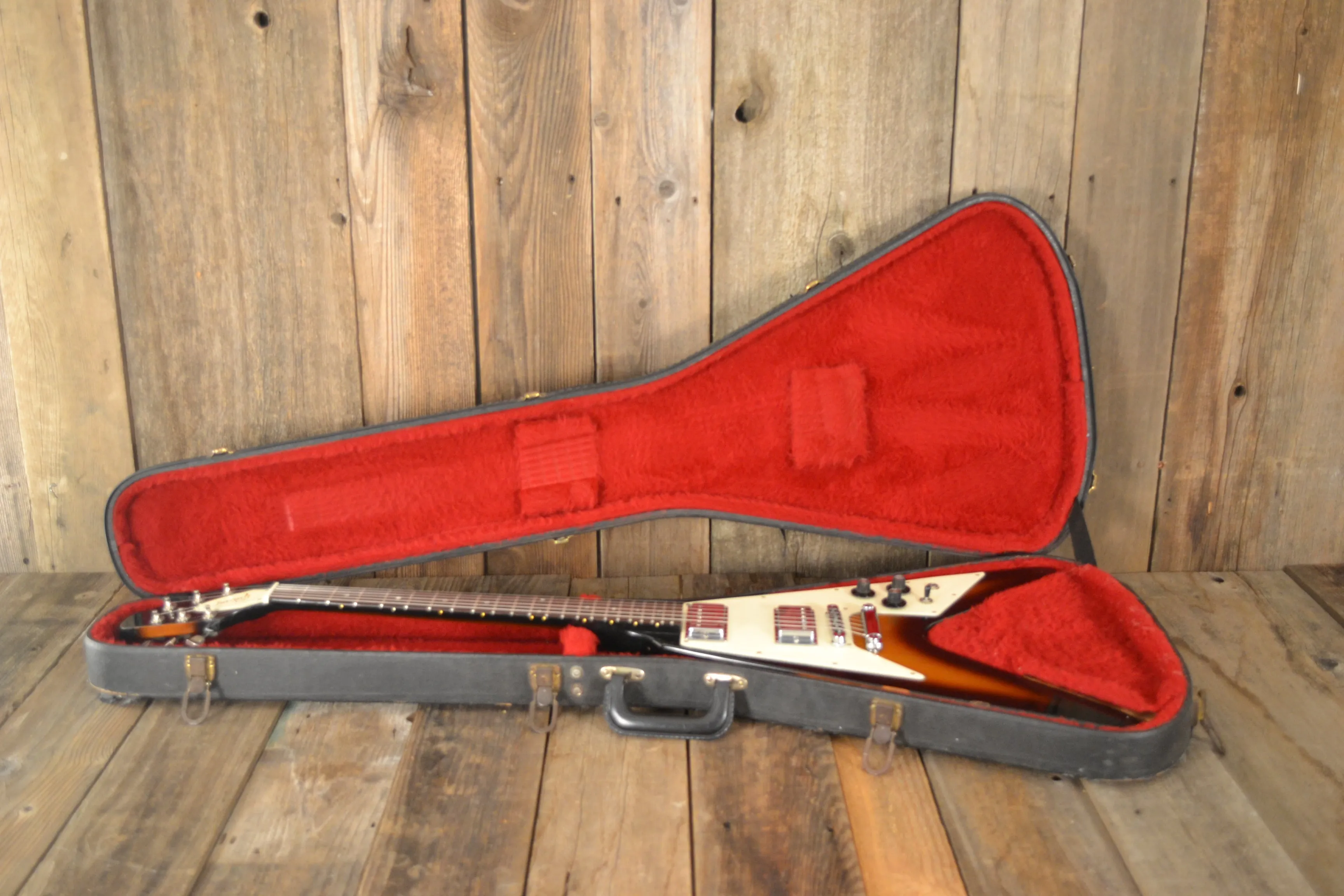 SOLD - Gibson Flying V 1980 Sunburst