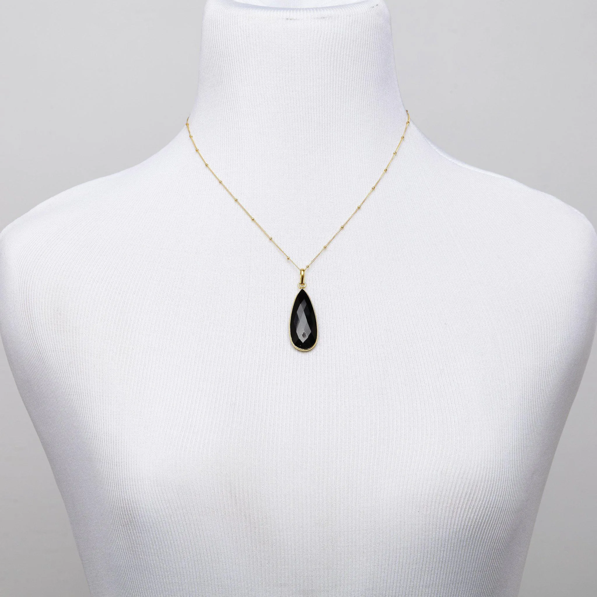 Teardrop Necklace in Onyx