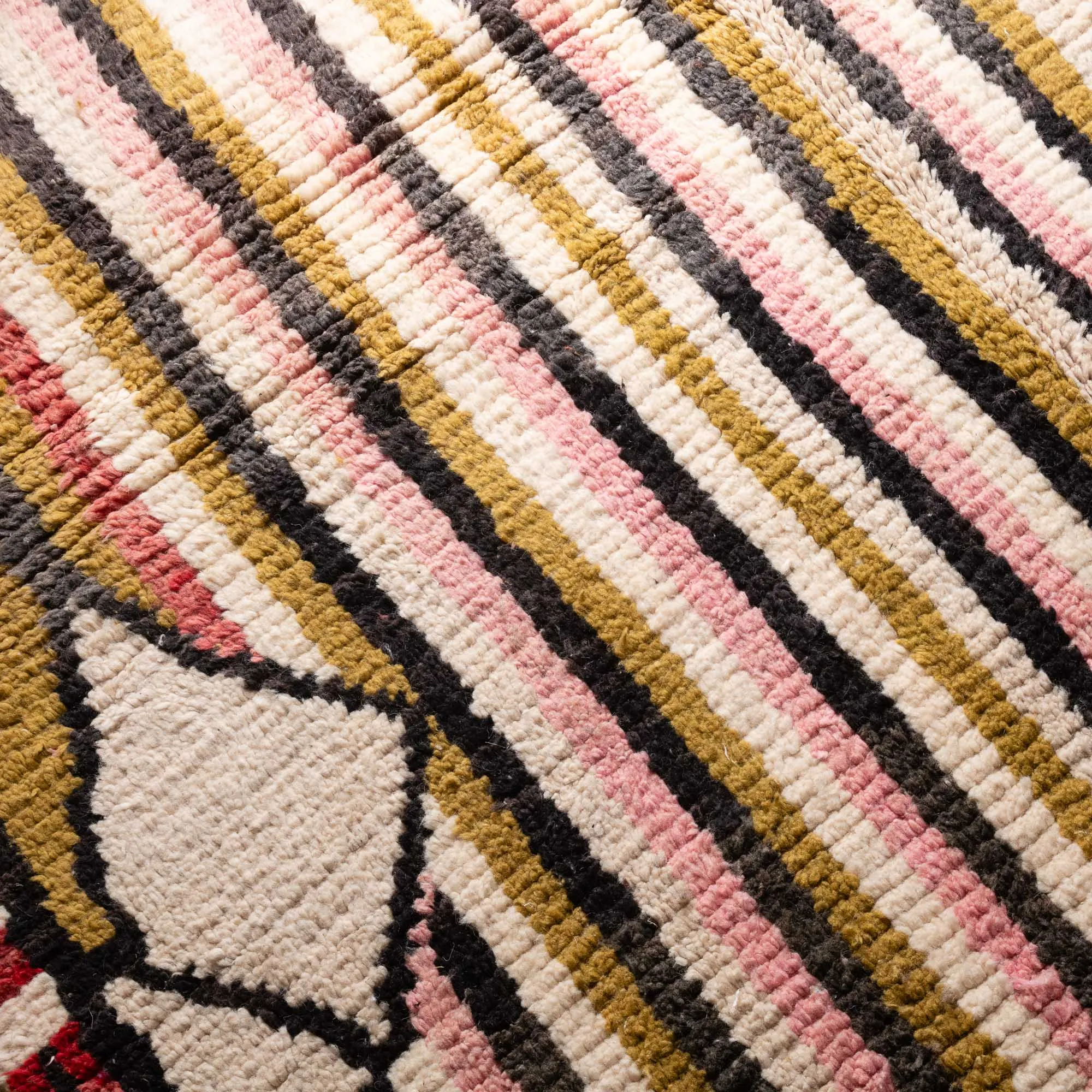 Thara - vintage boujad rug