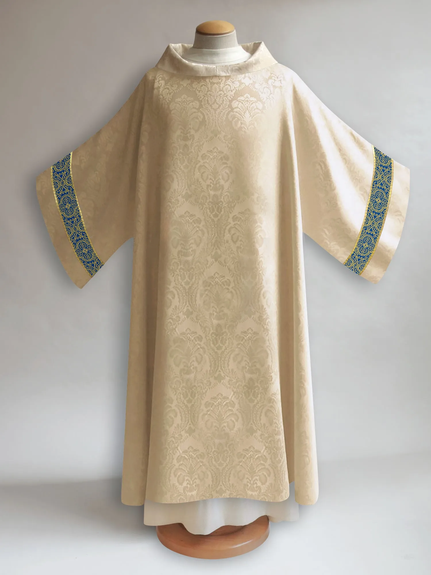 The Francis Classic Marian Collection