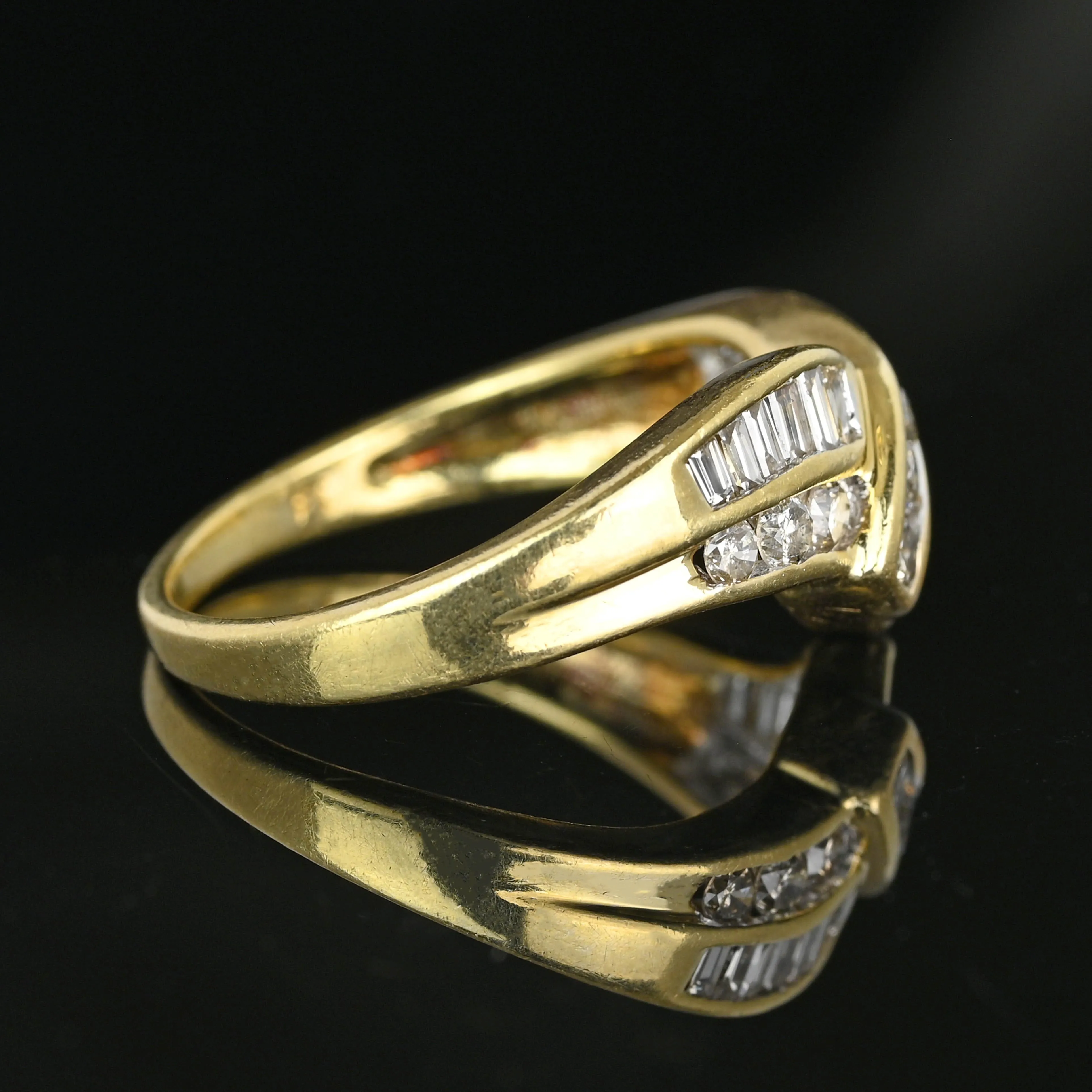 Vintage 14K Gold Chevron Wishbone 1CTW Diamond Ring