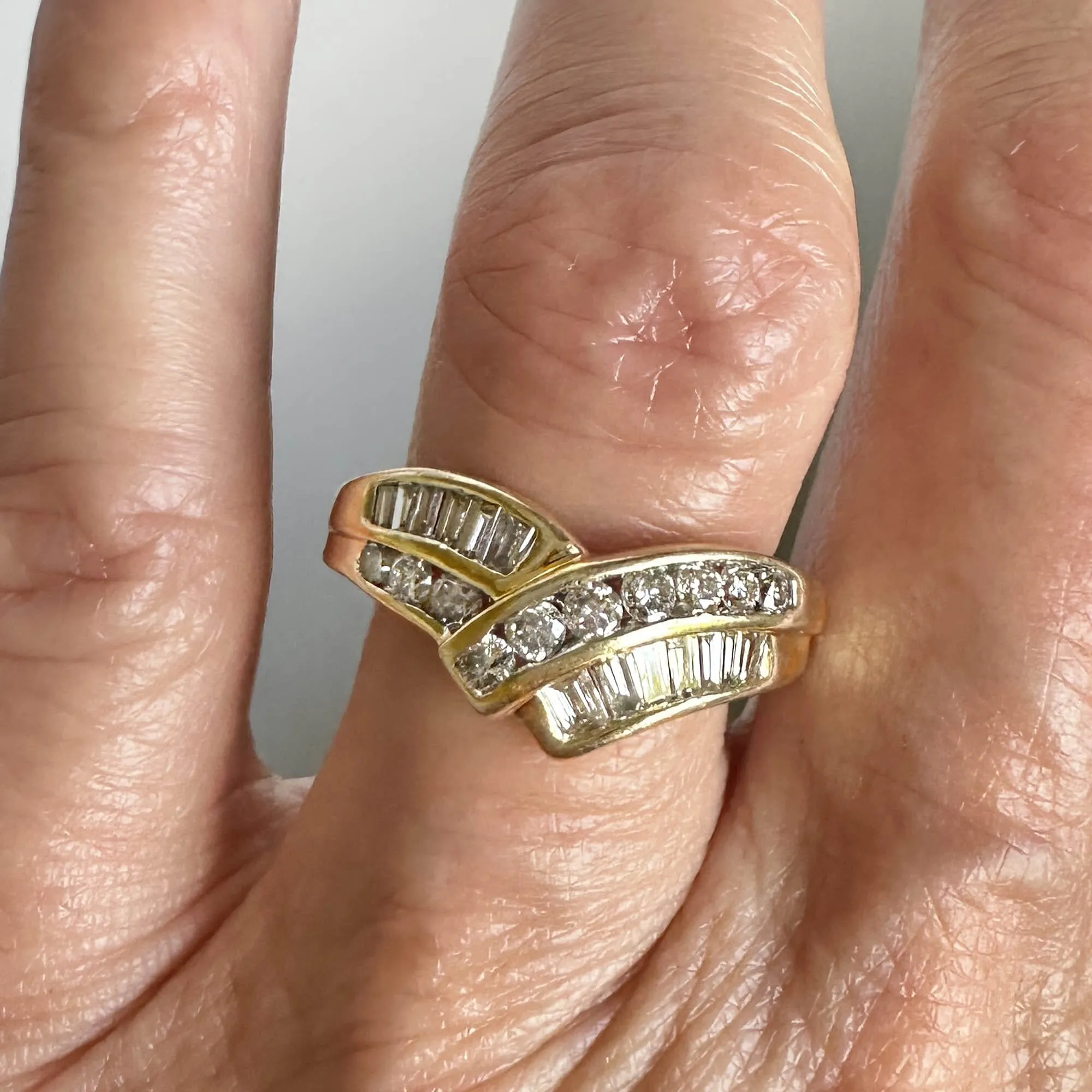 Vintage 14K Gold Chevron Wishbone 1CTW Diamond Ring