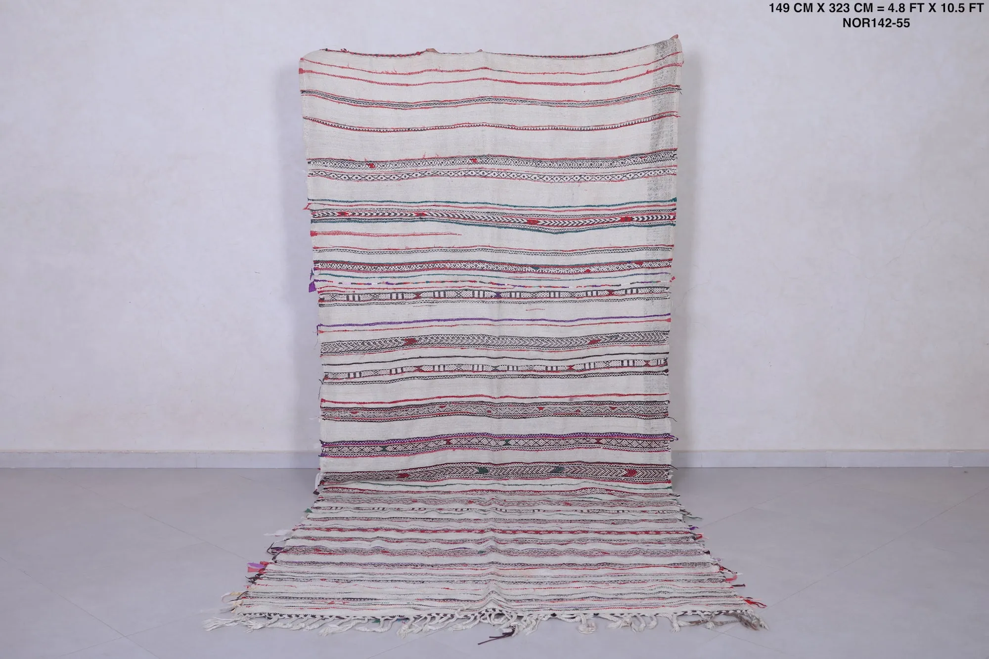 Vintage Berber Rug 4.8 x 10.5 Feet - Handwoven Moroccan Artisan Carpet