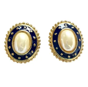 Vintage Burberry faux oval pearl and gold and navy tone detailed design earrings. Old Burberry masterpiece jewelry. 0503102