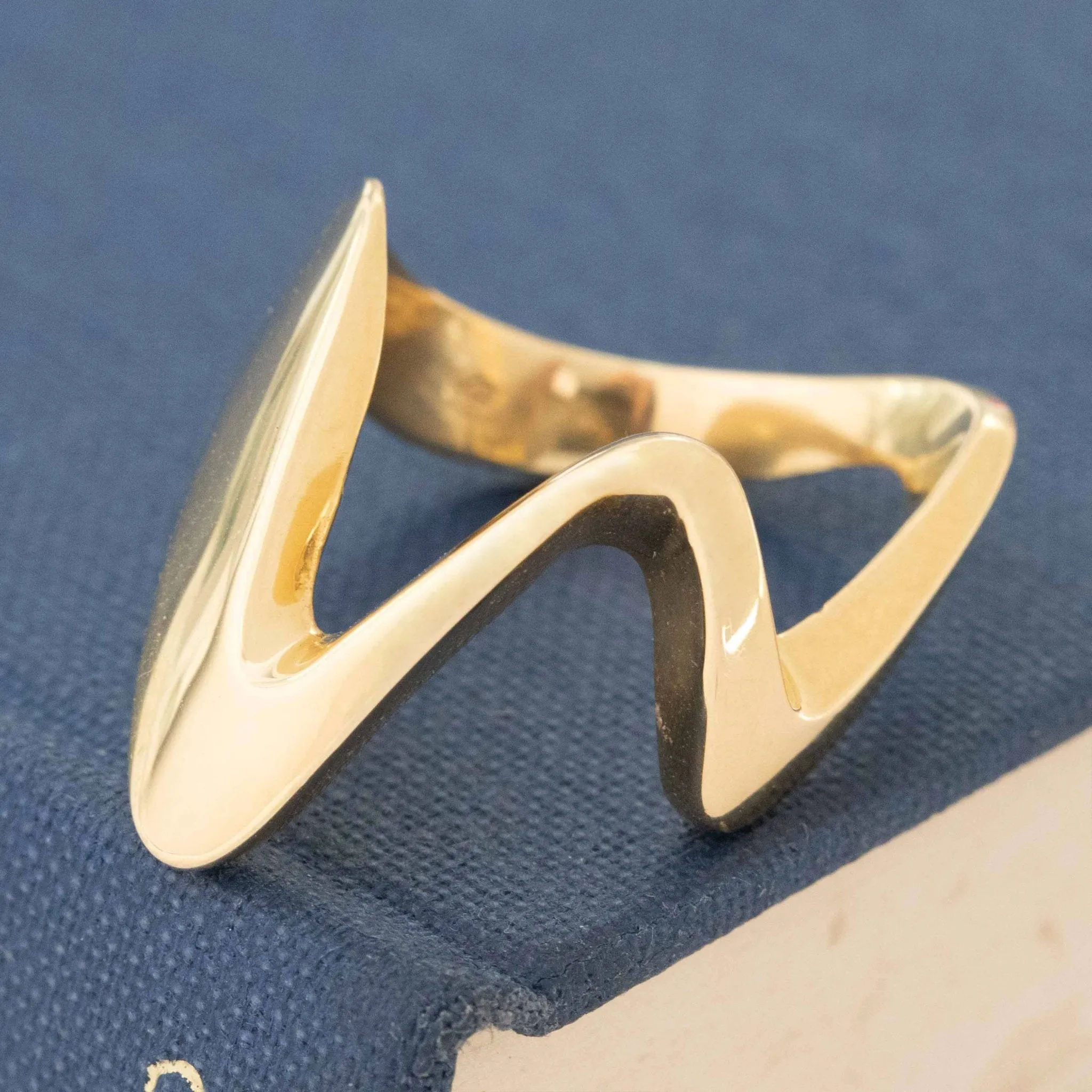 Vintage Gold Wave Ring
