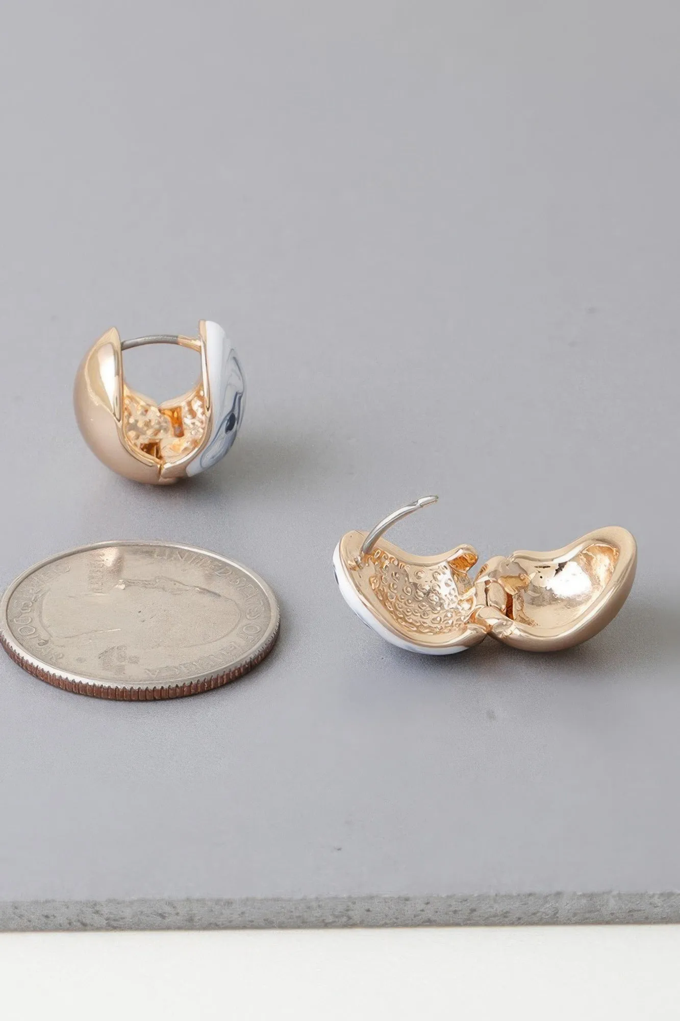 Vintage Marble Swirl Clasp Earrings