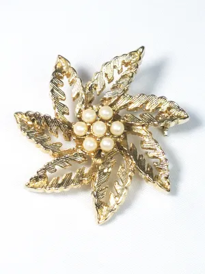 Vintage snowflake style leaf brooch with faux pearl flower accent pin