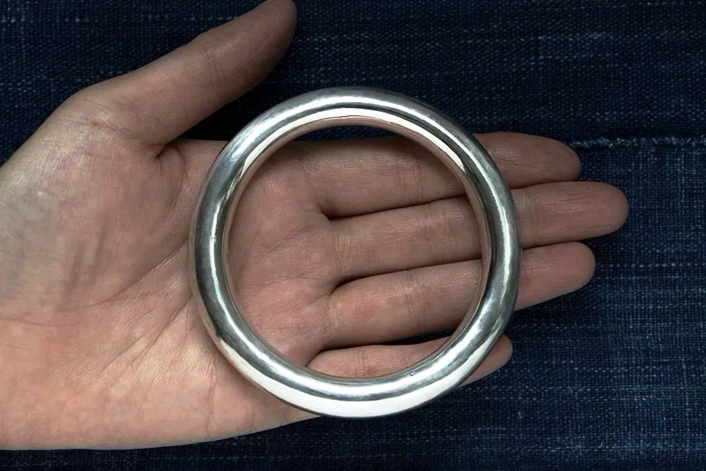 Vintage Sterling Silver Circle Bangle I