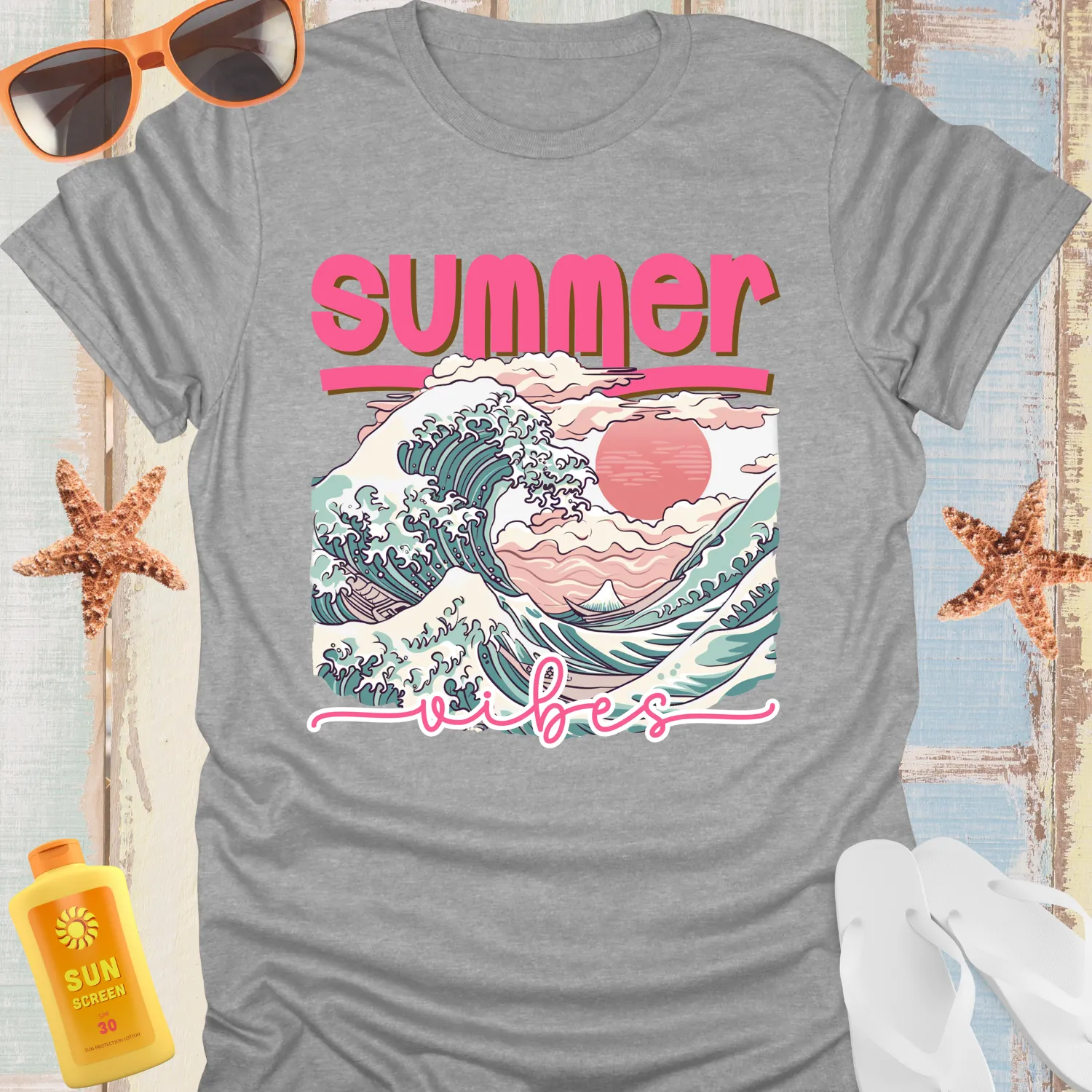 Vintage Summer Vibes T-Shirt With Retro Wave Design