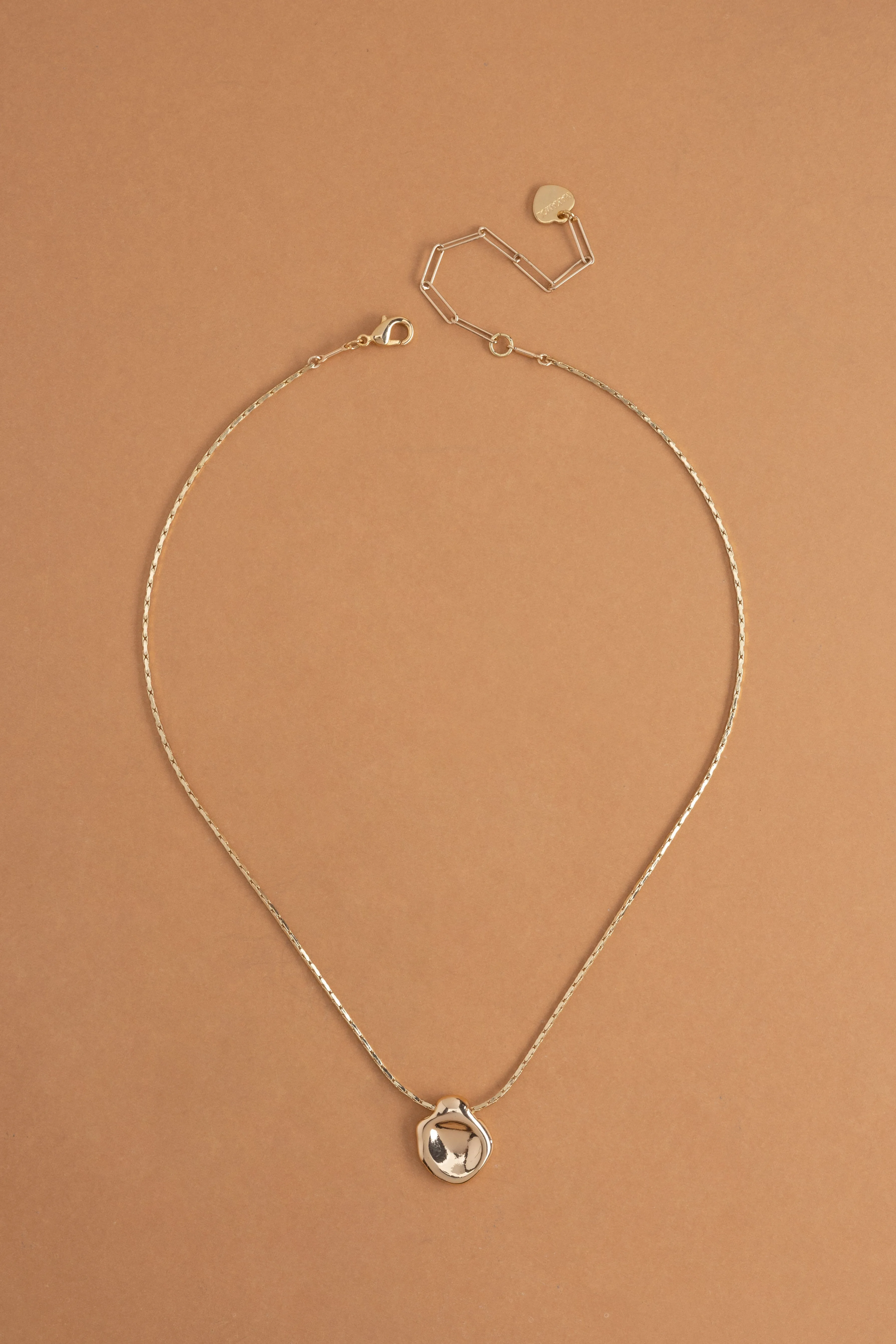 White Pearl Gold Necklace