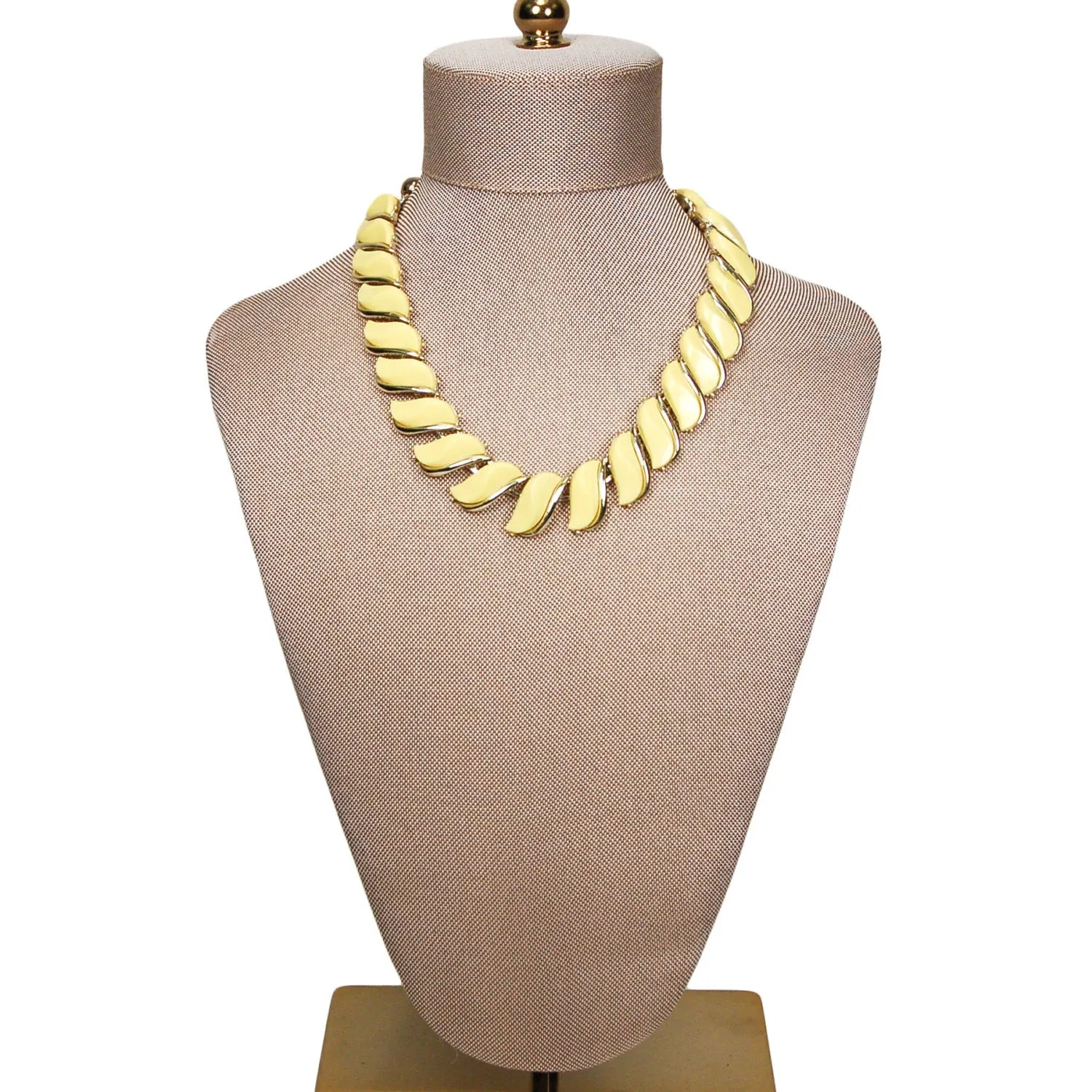 Yellow Wave Link Thermoset Necklace