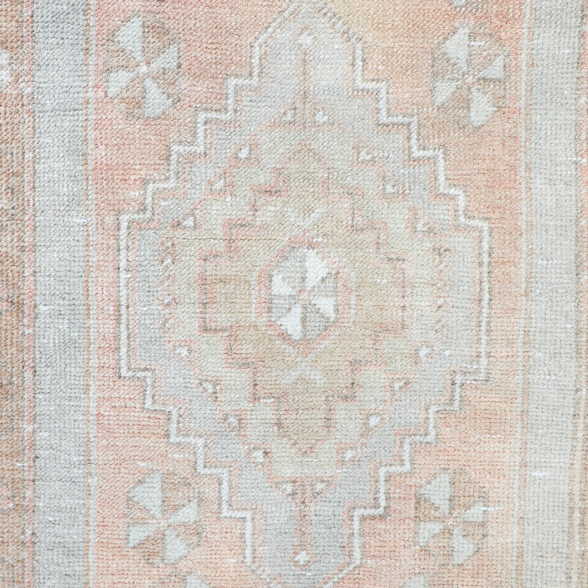 ZM269 Handwoven Vintage Rug 1’6x2’10