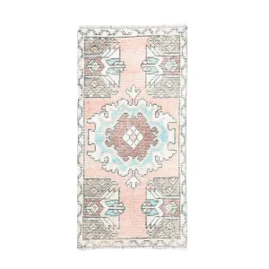 ZM273 Handwoven Vintage Rug 1’5x2'6